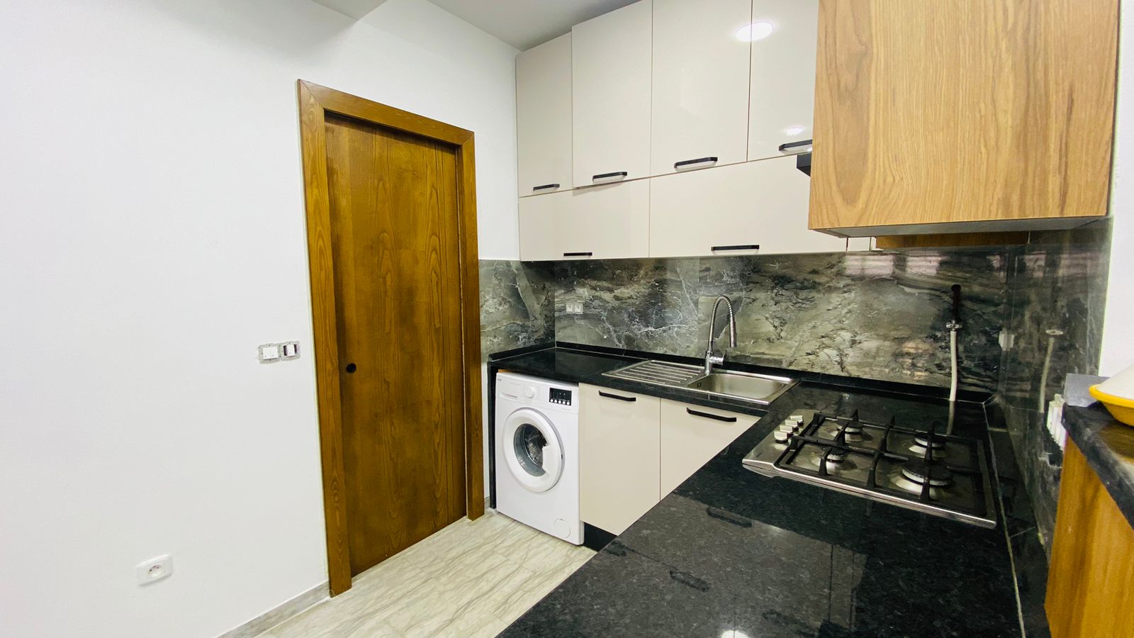 Beni Khiar Beni Khiar Vente Appart. 2 pices Belle maison  moderne