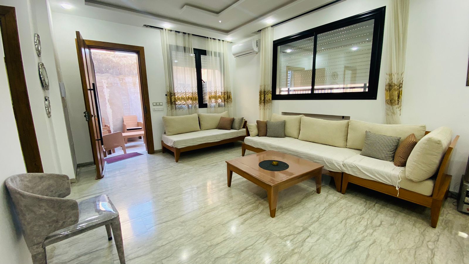 Beni Khiar Beni Khiar Vente Appart. 2 pices Belle maison  moderne