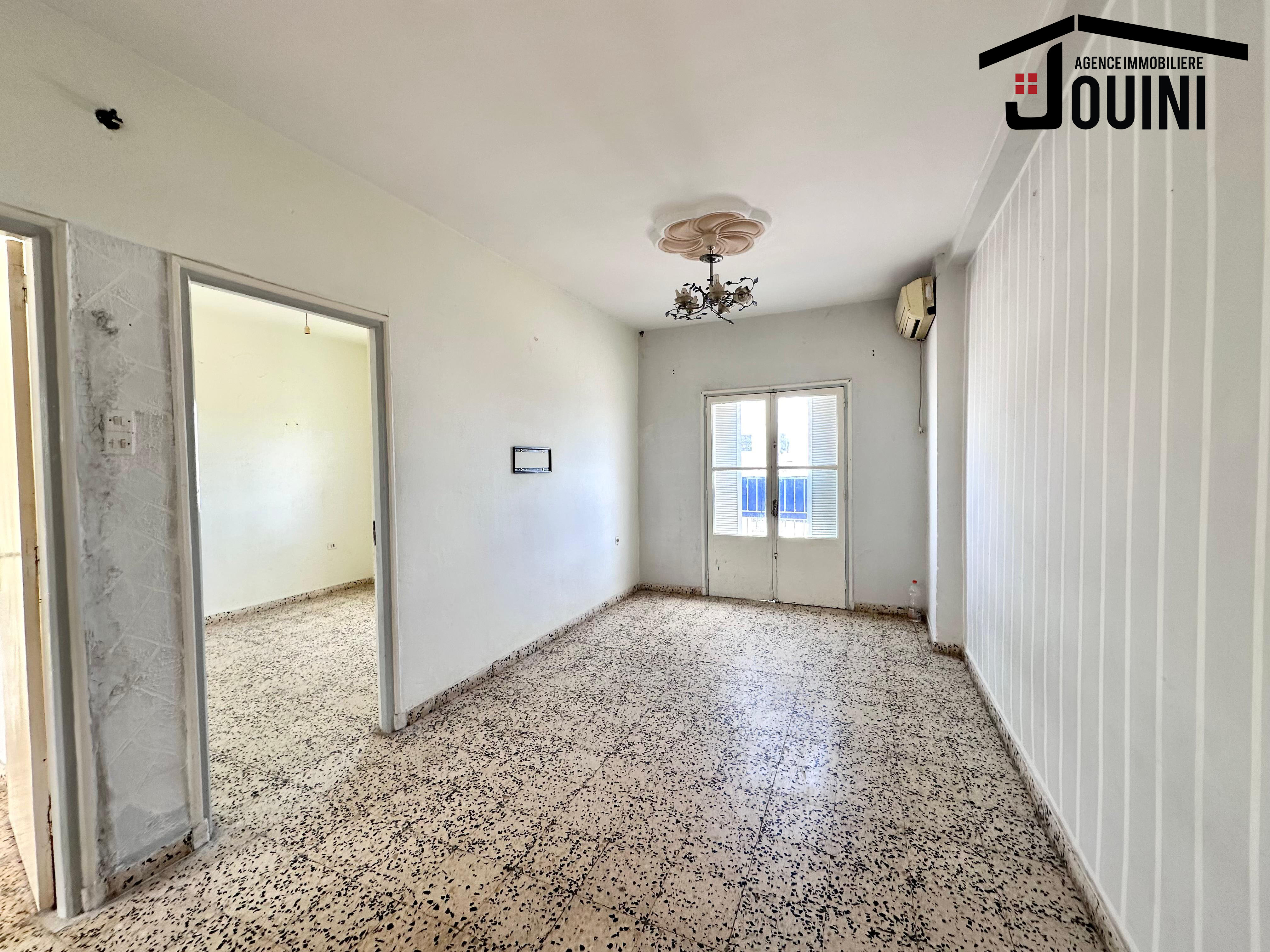 Ezzouhour (Tunis) Ezzouhour 4 Vente Appart. 3 pices Appartement s2  cit ezzouhour 4