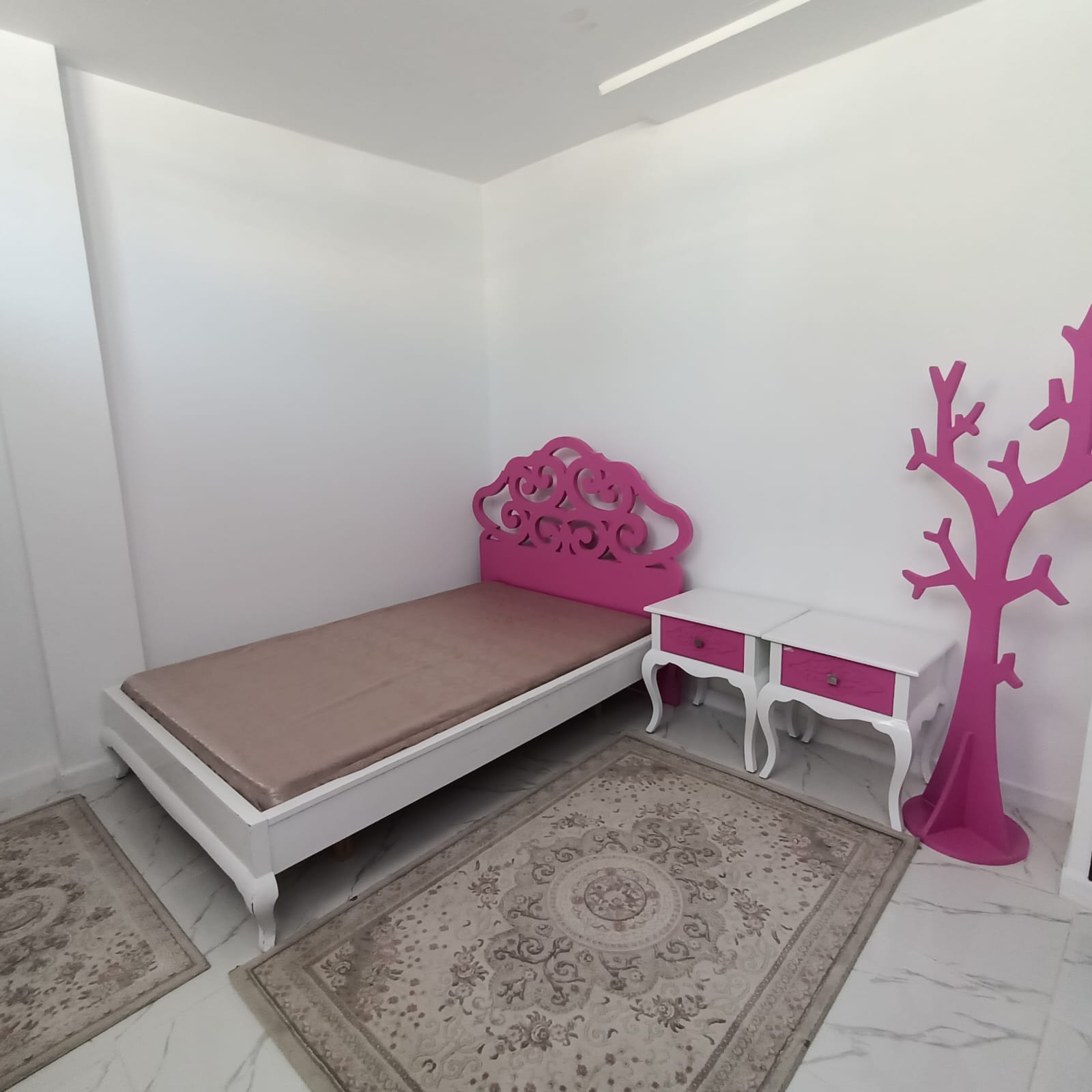 Ariana Ville El Menzah 5 Location Appart. 3 pices S plus 2 meubl au menzah5 pour tudiantes