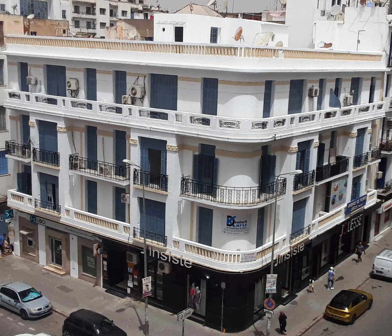 Bab Bhar Hedi Chaker Bureaux & Commerces Bureau Bureau devant champion lafayette