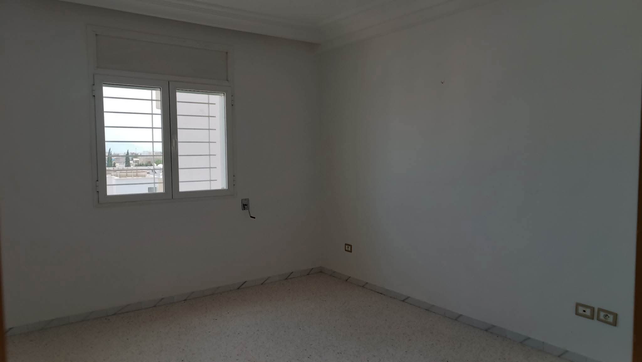 La Marsa El Aouina Location Appart. 3 pices S2 rnov  laouina