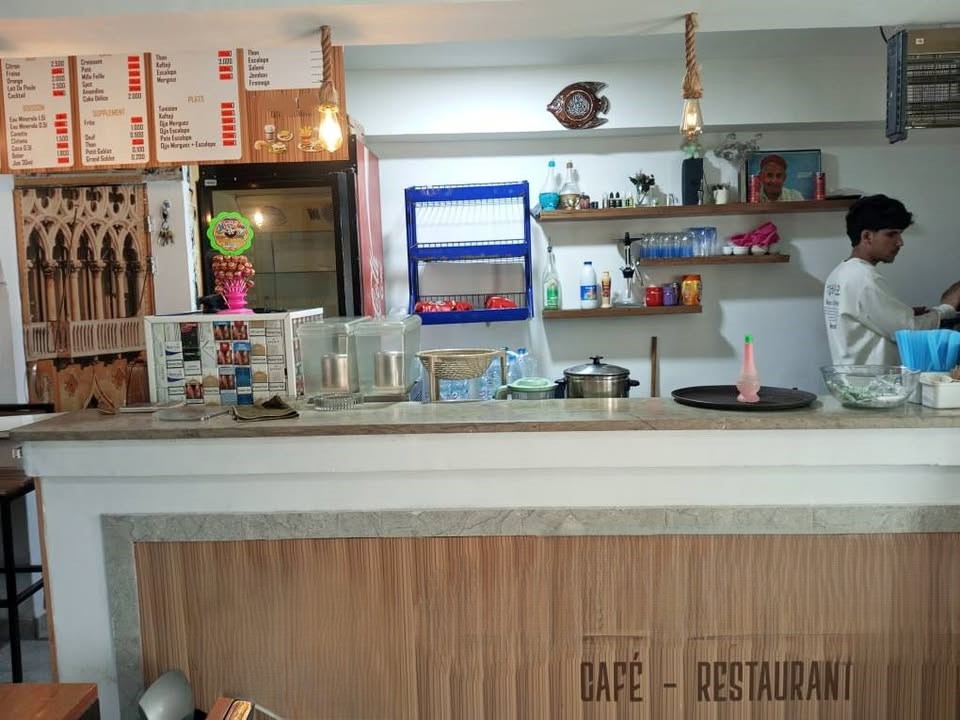 La Soukra La Soukra Vente Autre Fonds de commerce cafrestaurant  la soukra ariana