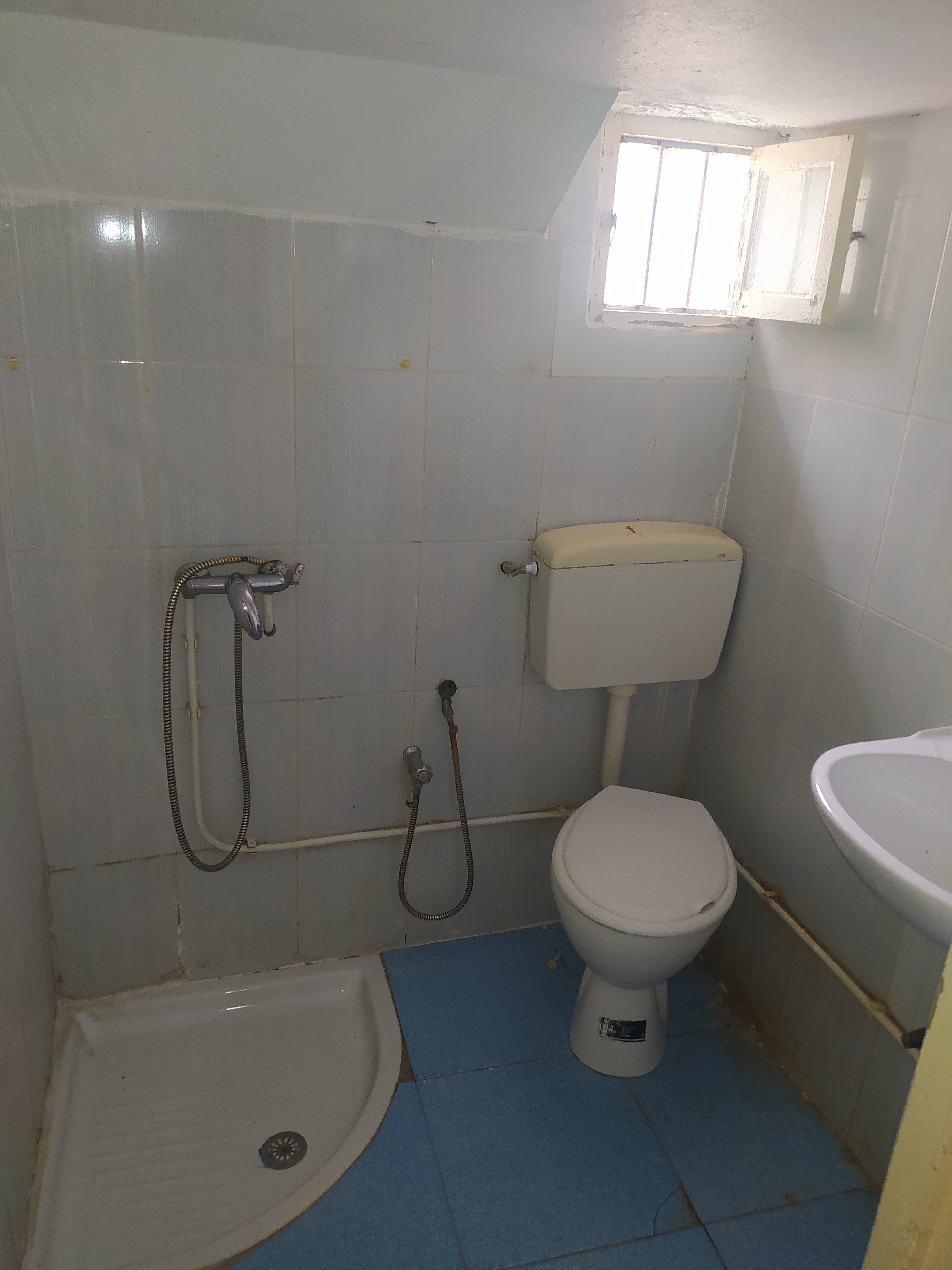 Raoued Cite El Ghazala 1 Location Appart. 2 pices Studio s 1