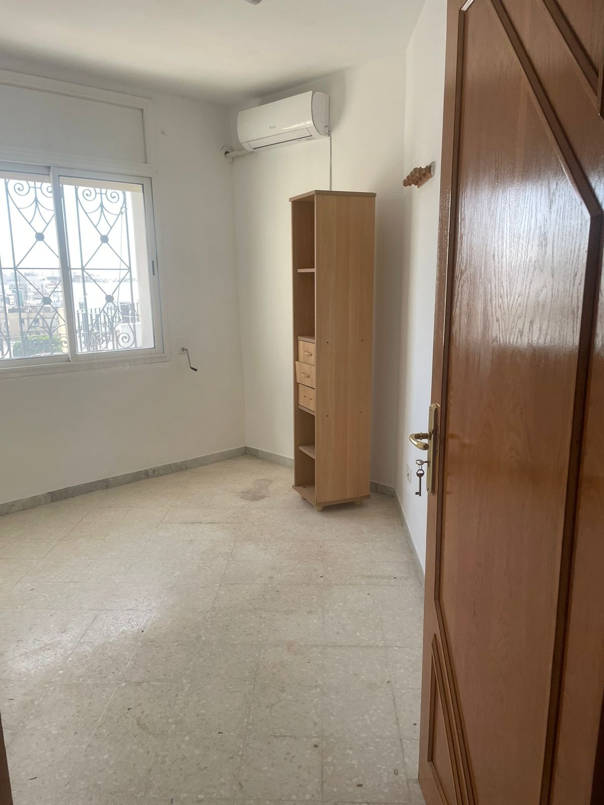 Bab Bhar Republique Bureaux & Commerces Bureau Super bureau 80m2 s2 au passage
