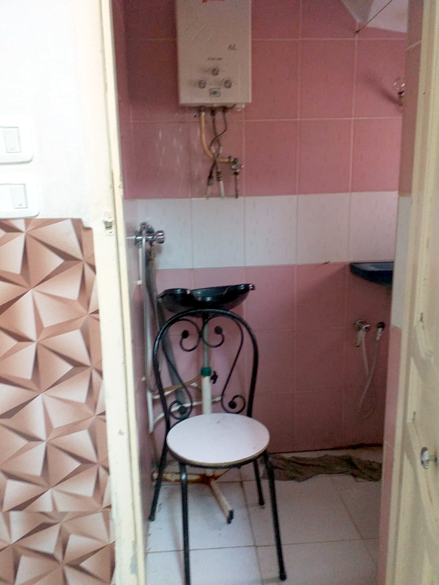 Le Bardo Le Bardo Location Autre Salon de coiffure bardo2 prs foyer universitaire