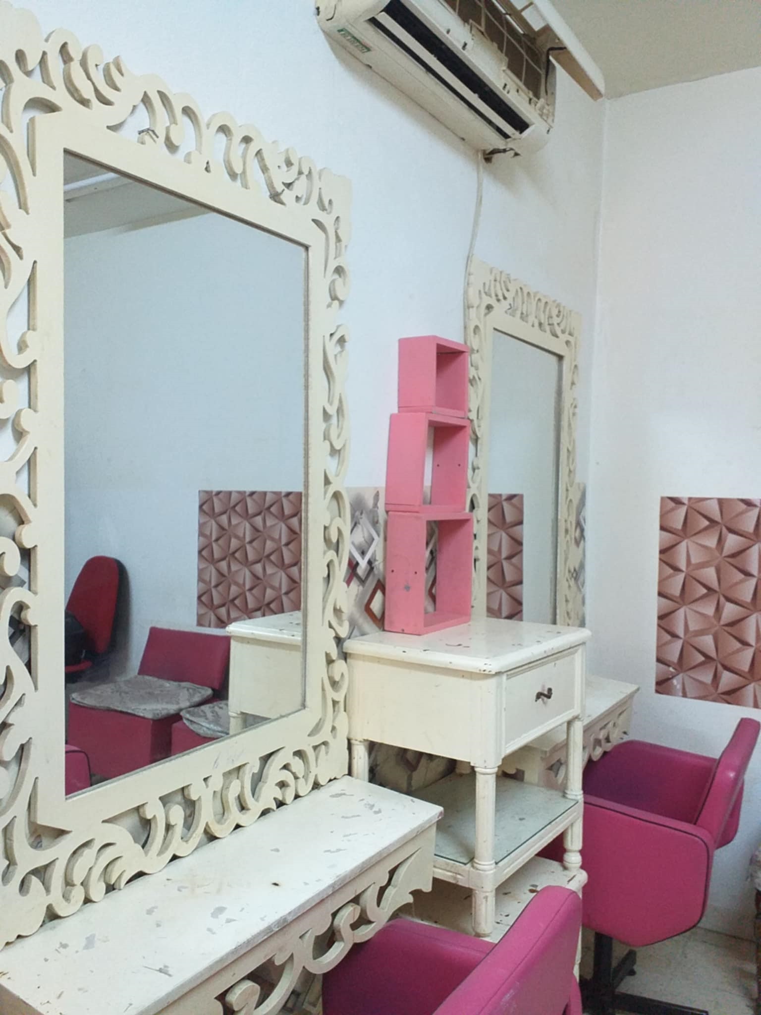 Le Bardo Le Bardo Location Autre Salon de coiffure bardo2 prs foyer universitaire
