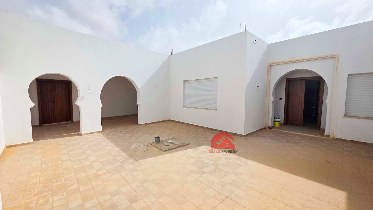 Djerba - Houmet Essouk Djerba  Vente Maisons Villa  neuve de plain pied a houmt souk djerba