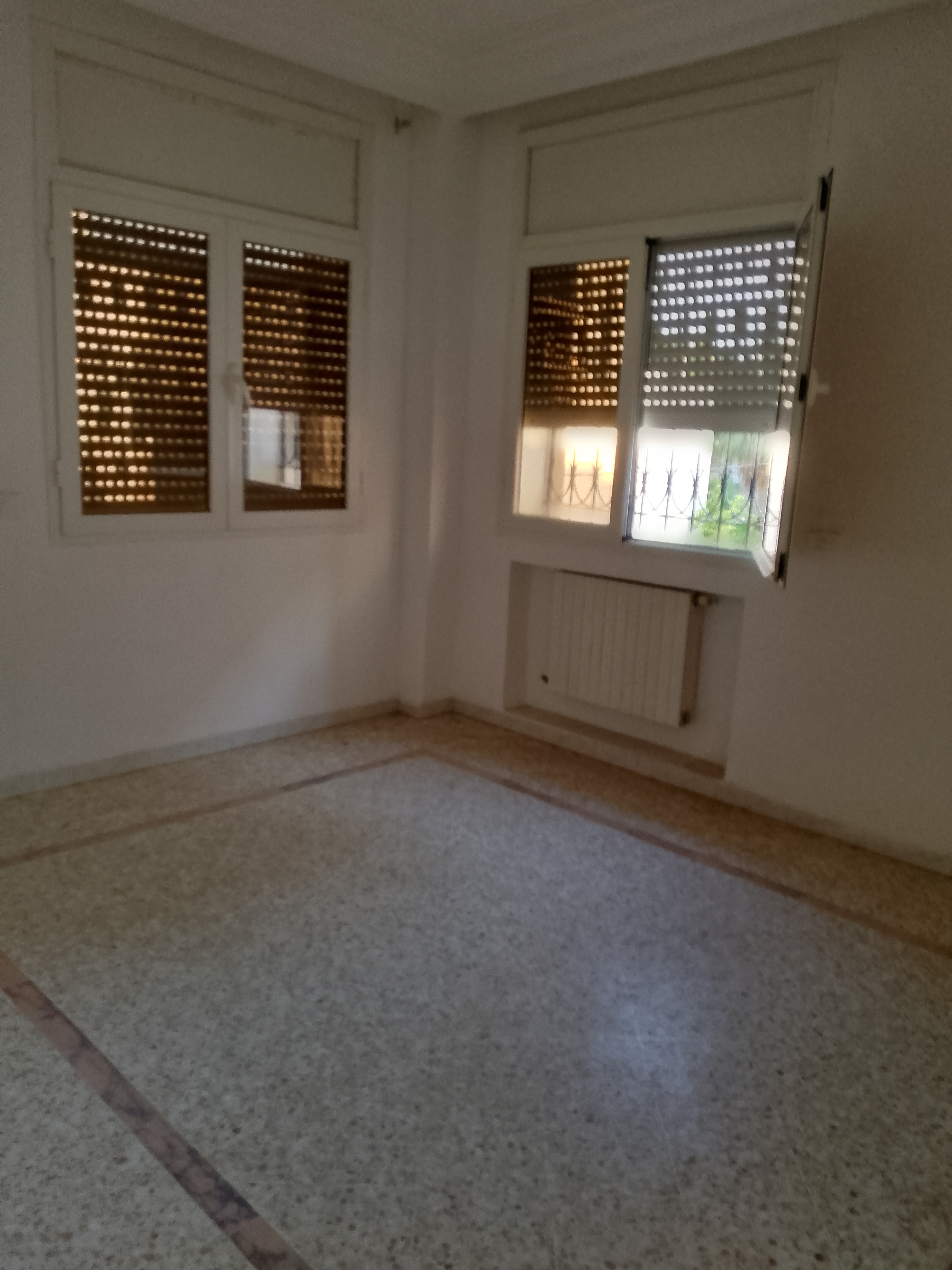 Ain Zaghouan Ain Zaghouan Location Appart. 5 pices+ S plus 4 ain zaghouan nord