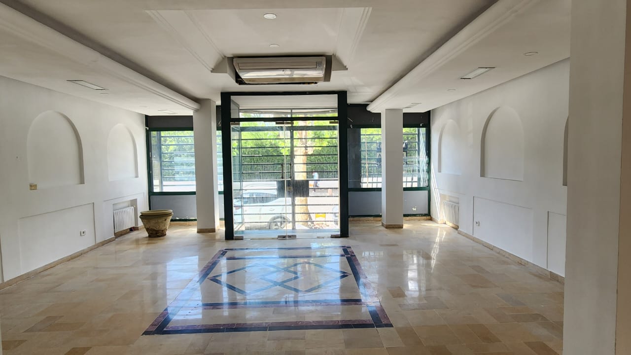 El Menzah Tunis Belvedere Location Surfaces Local bureautique ou commercial  avec open space