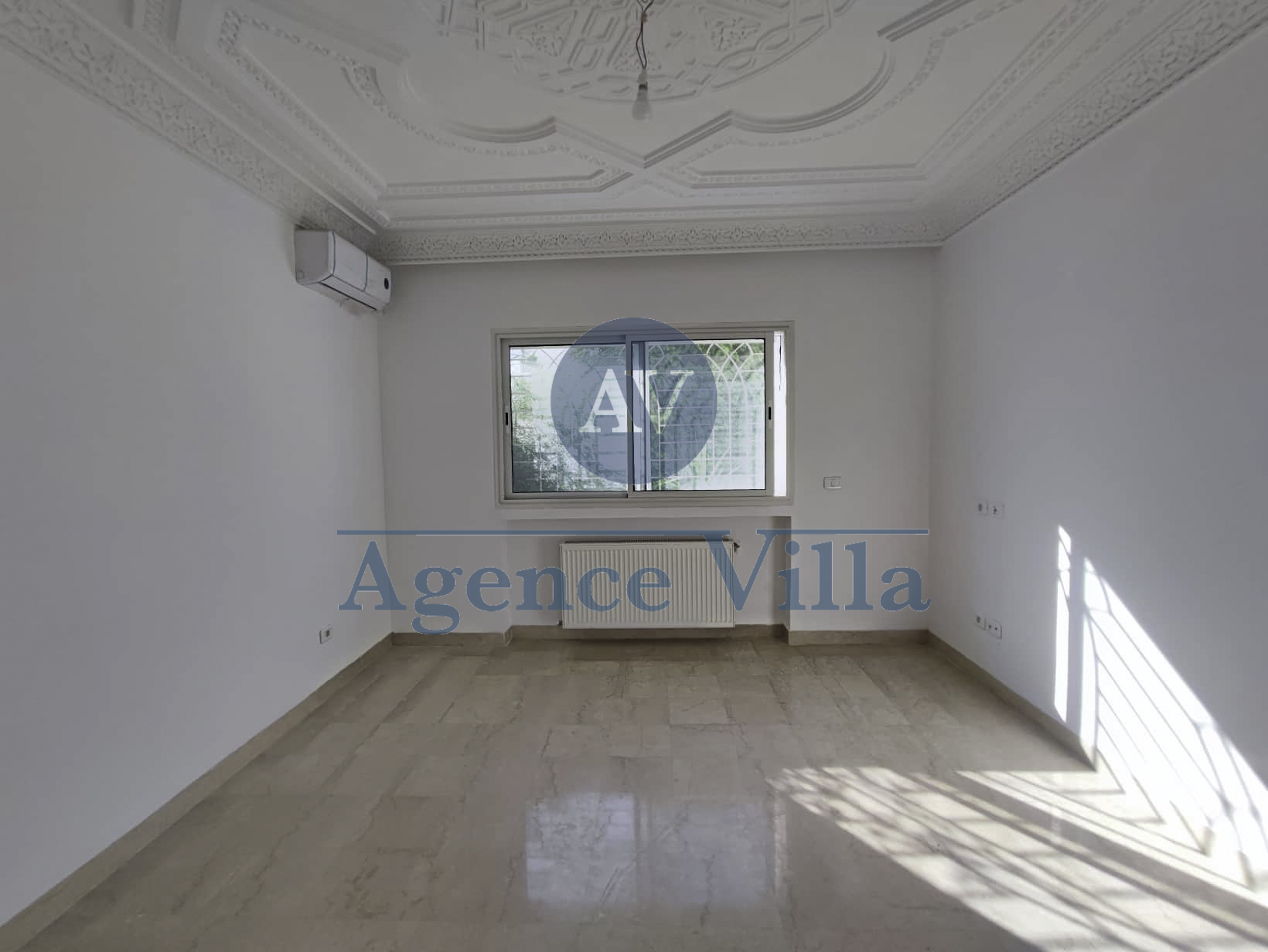La Soukra La Soukra Location Maisons Une villa avec jardin  la soukra