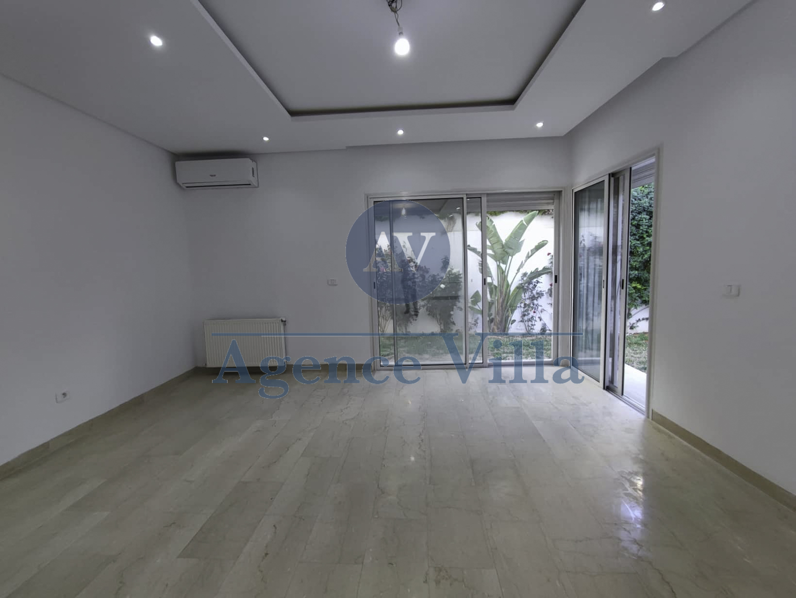 La Soukra La Soukra Location Maisons Une villa avec jardin  la soukra