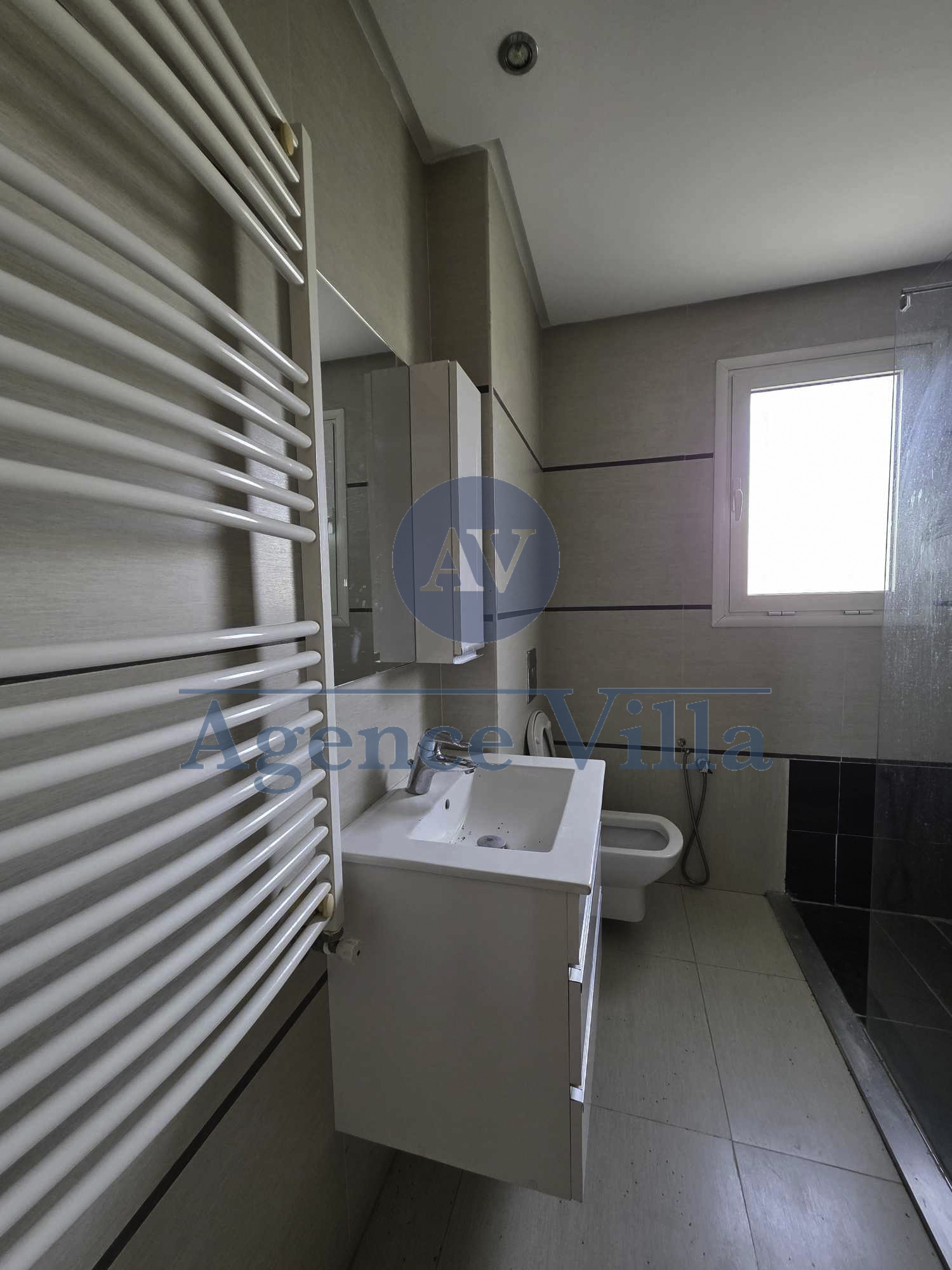 La Marsa Berge Du Lac Location Appart. 5 pices+ Un appartement s4 aux lac 1