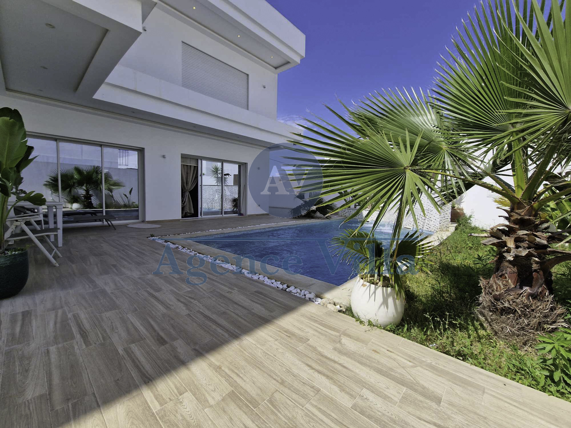 La Soukra La Soukra Location Maisons Une villa neuve  s5  la soukra avec piscine