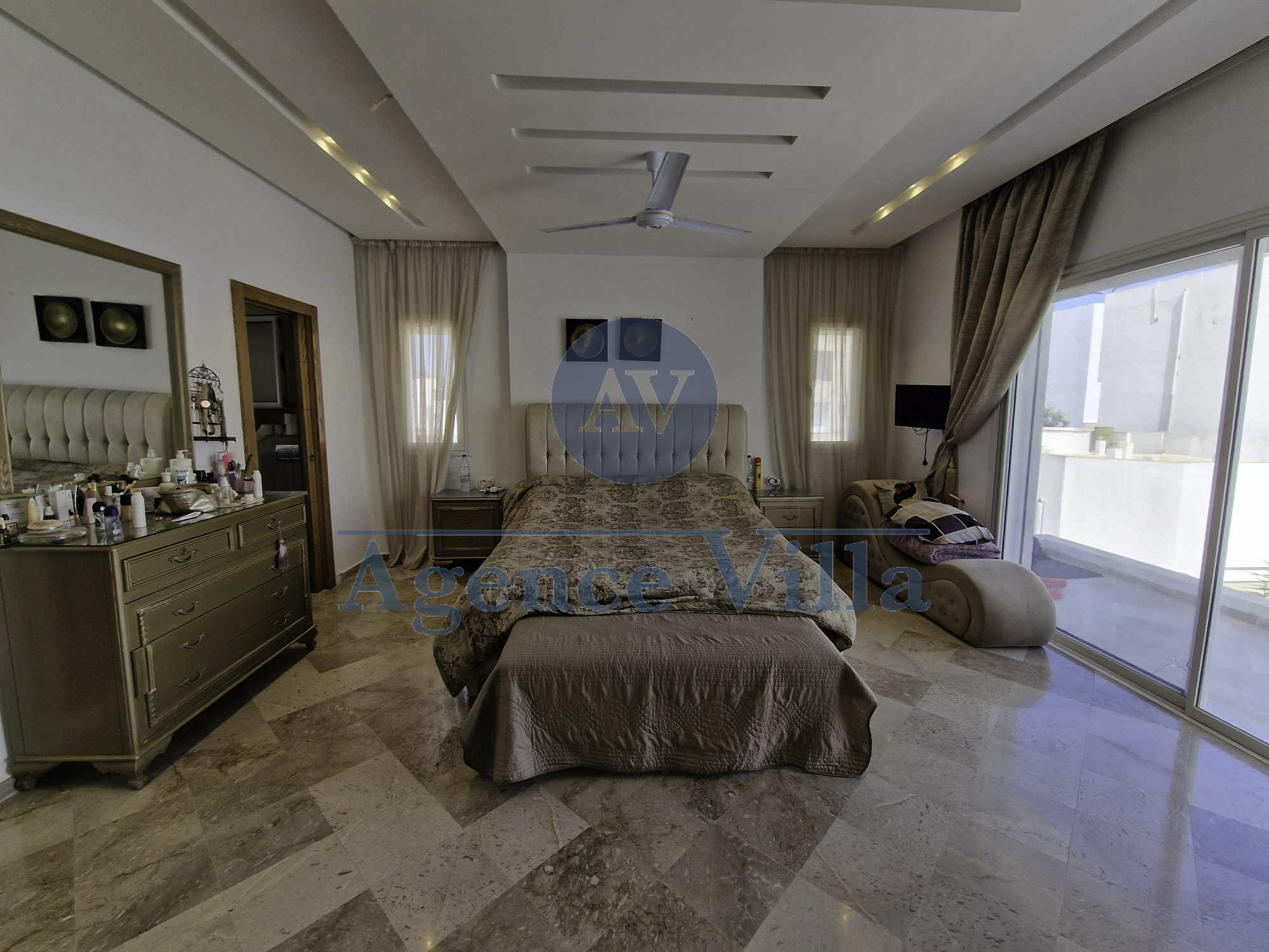 La Soukra La Soukra Location Maisons Une villa neuve  s5  la soukra avec piscine