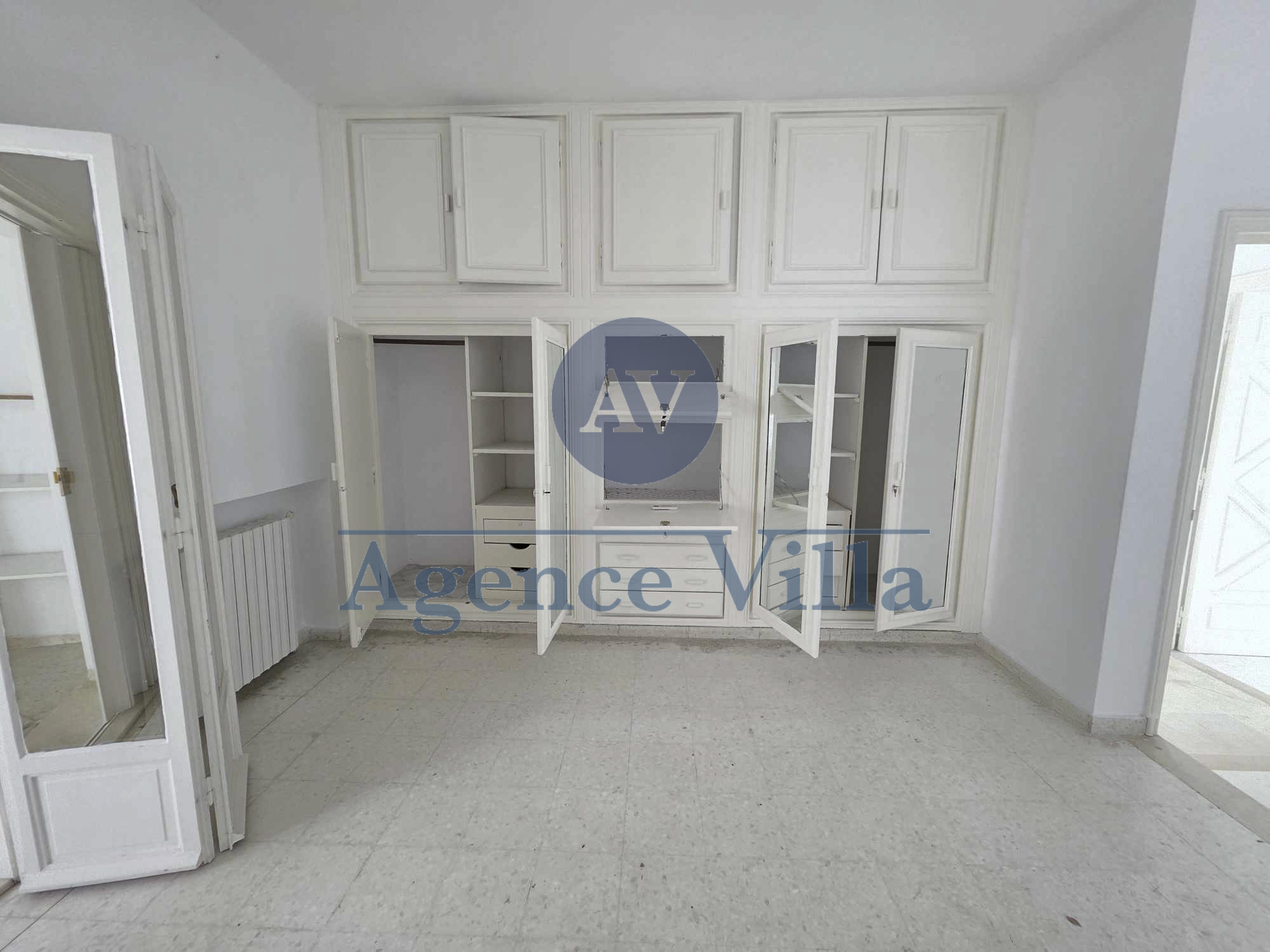 La Marsa Cite El Hana Vente Maisons Une villa  la marsa avec piscine