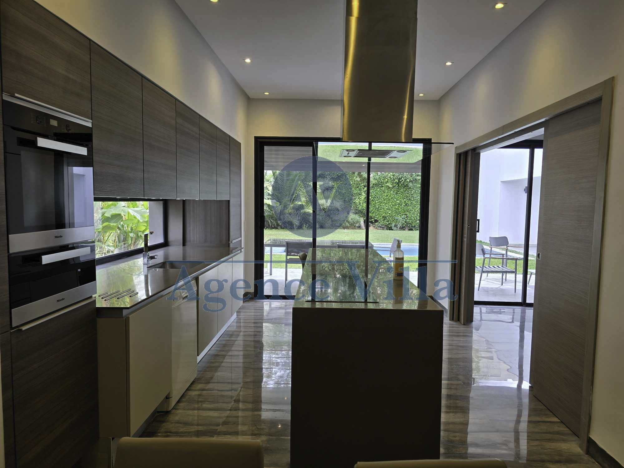 La Soukra La Soukra Location Maisons Une villa  la soukra avec piscine et jardin