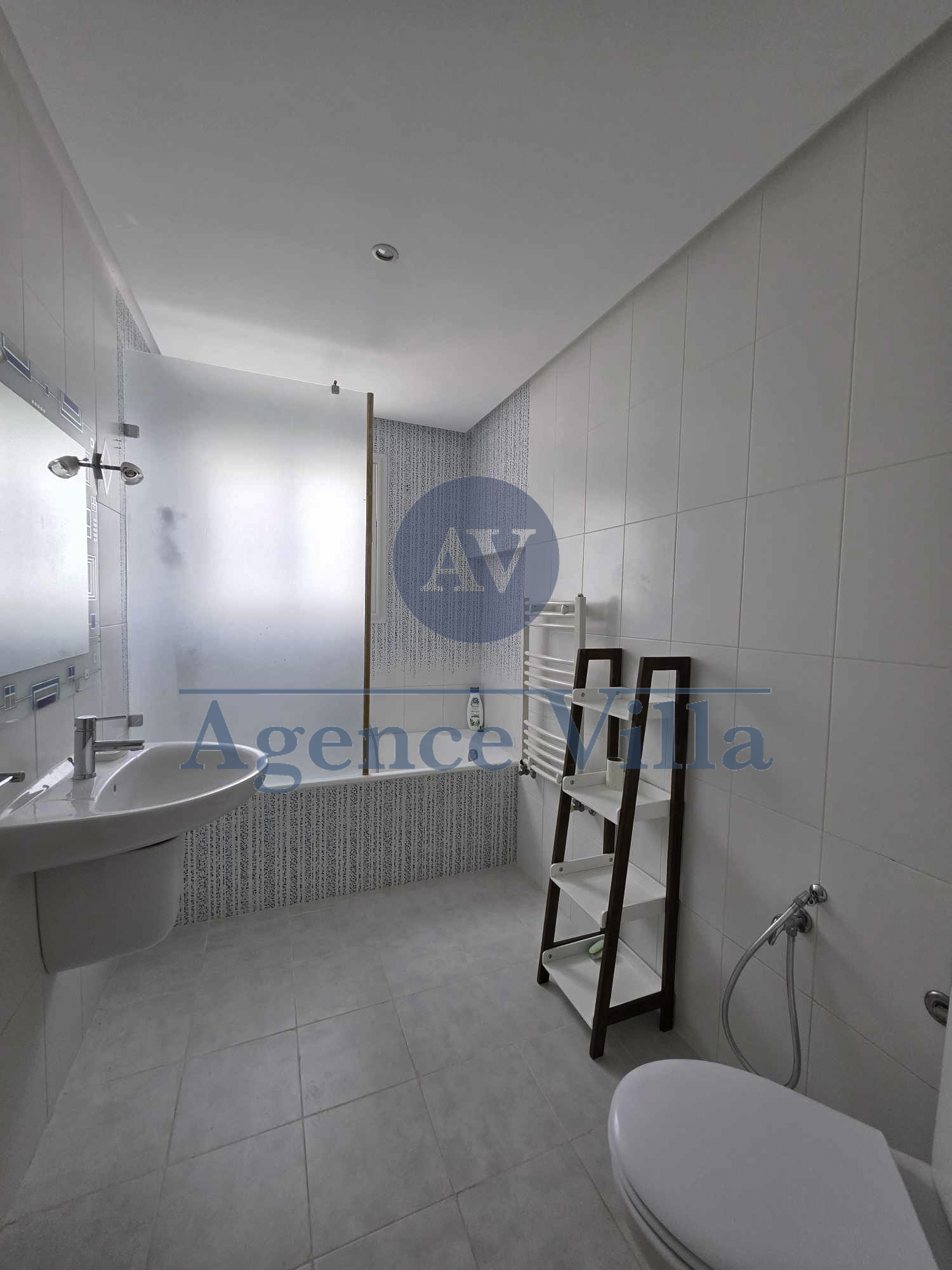 La Marsa Gammart Location Maisons Une villa avec piscine s4  gammarth