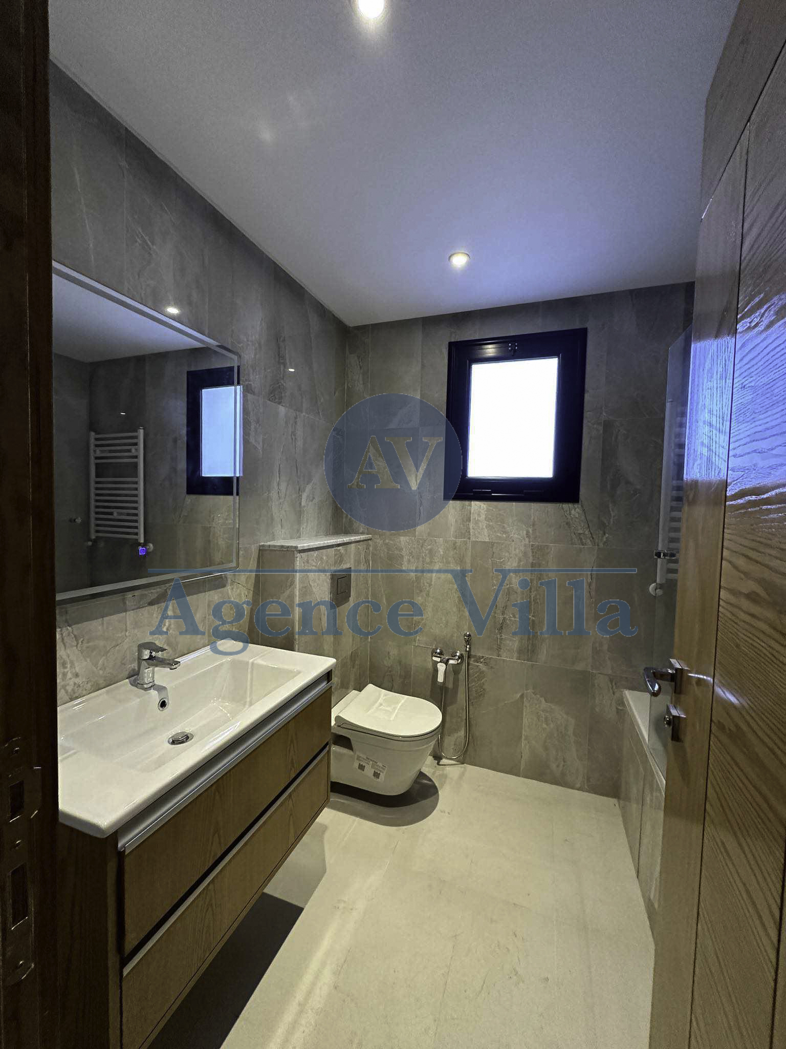 La Soukra La Soukra Location Appart. 3 pices Un appartement s2  la soukra