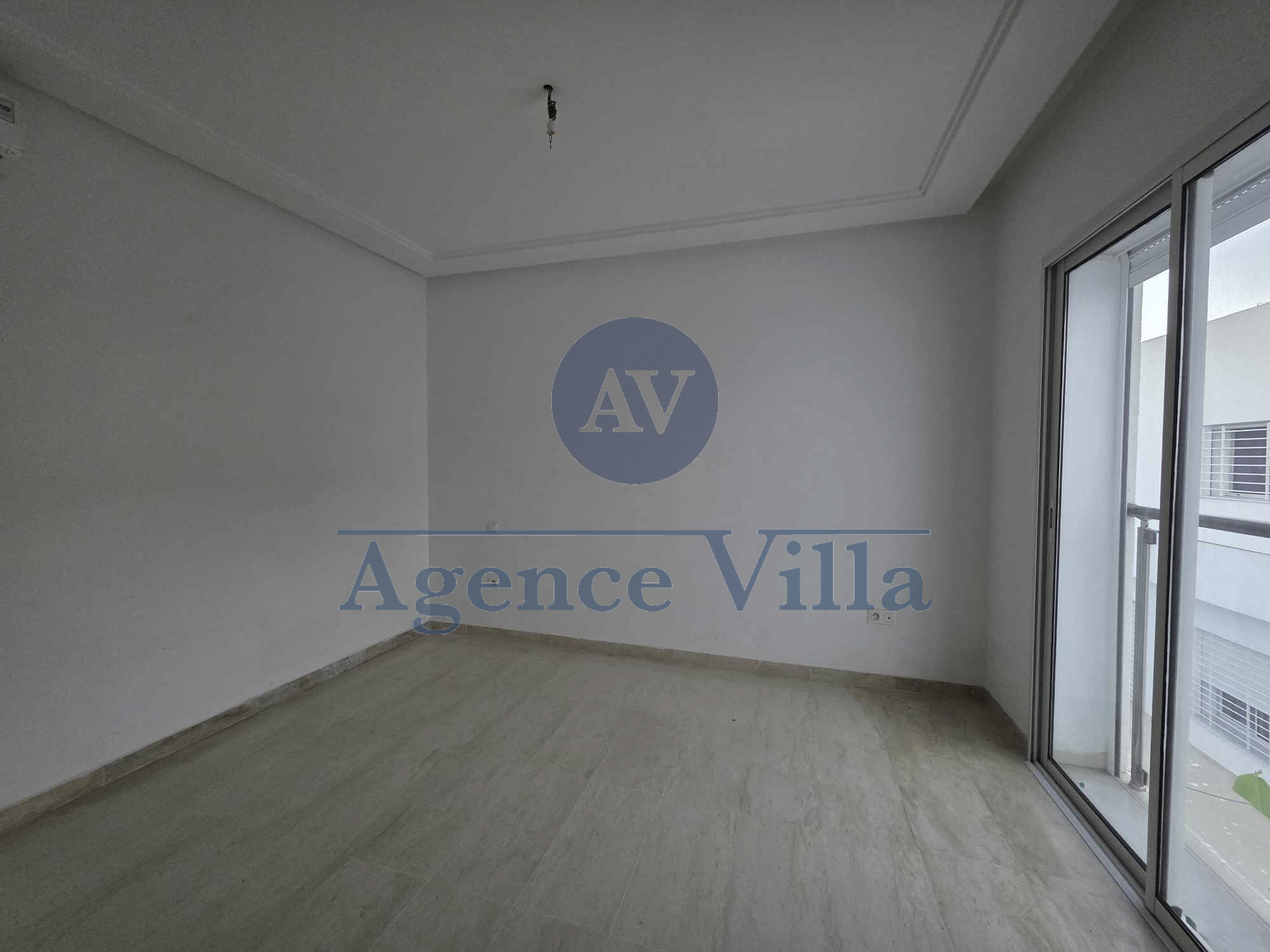 La Marsa Berge Du Lac Location Appart. 3 pices Un appartement s2 meubl au lac2