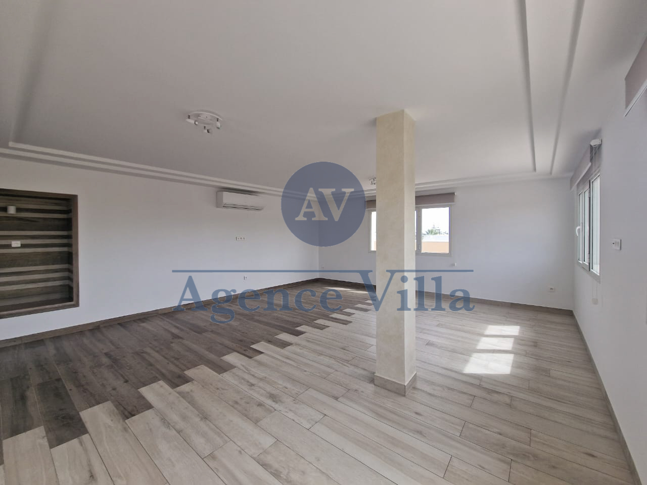 La Marsa Berge Du Lac Location Maisons Une grande villa s9 au lac1