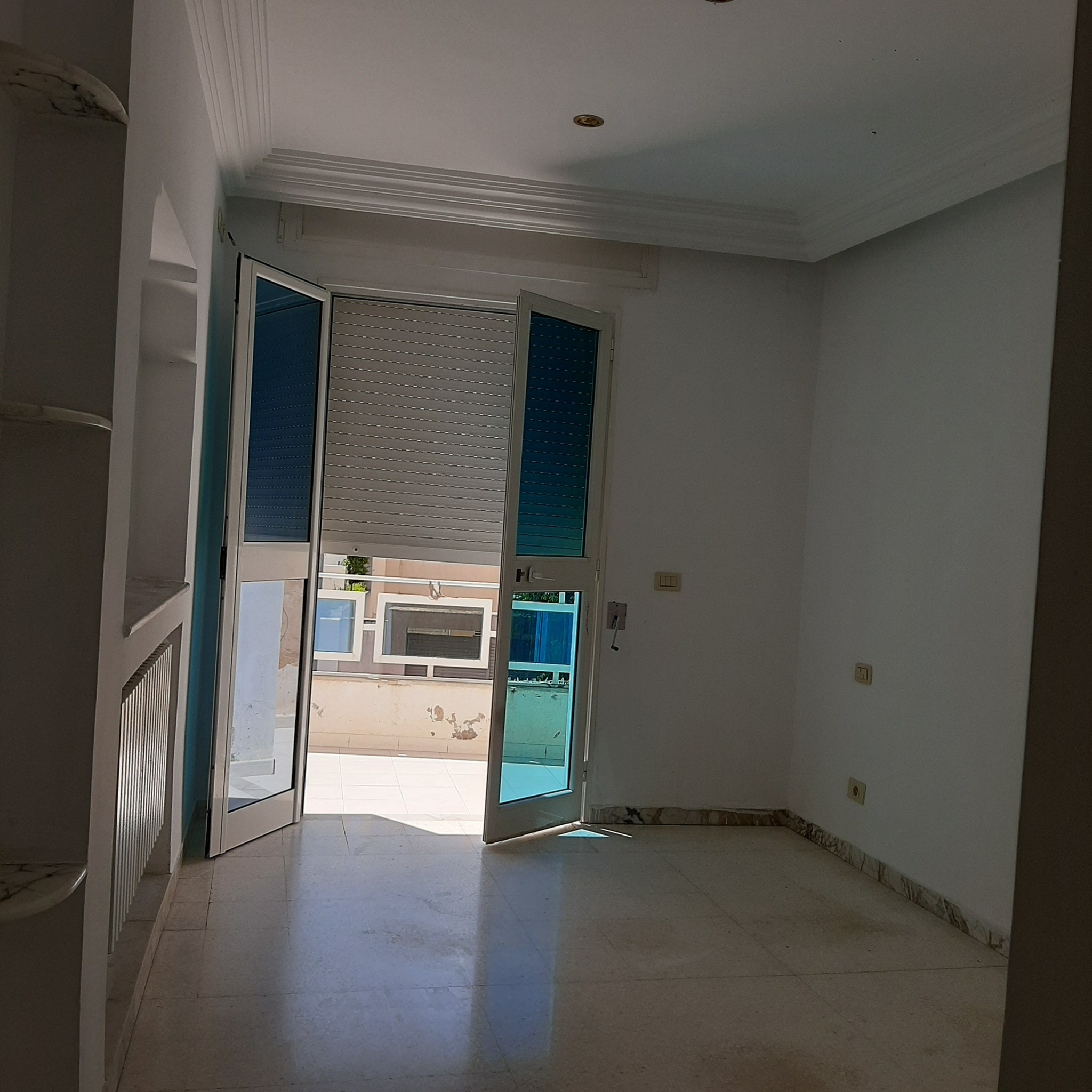 Mnihla Jardins d'el Menzah Location Appart. 3 pices Coquette etage de villa a jardin d el menzah