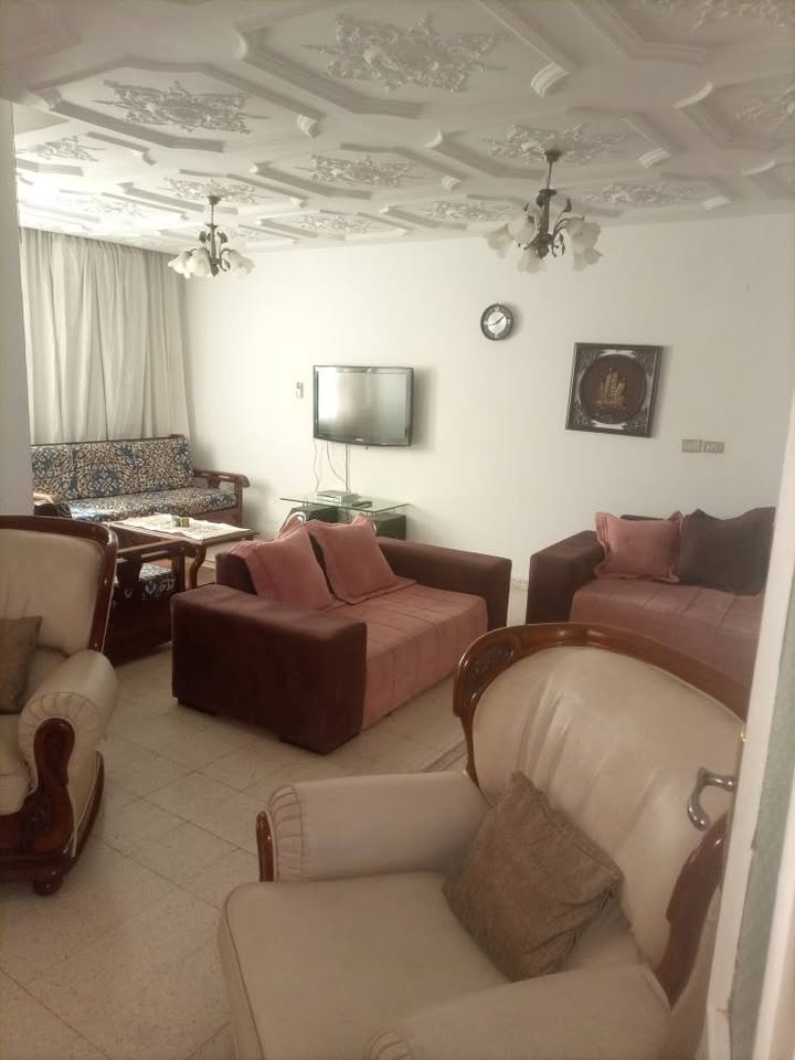 El Menzah El Manar 2 Location Appart. 3 pices Etage villa manar2