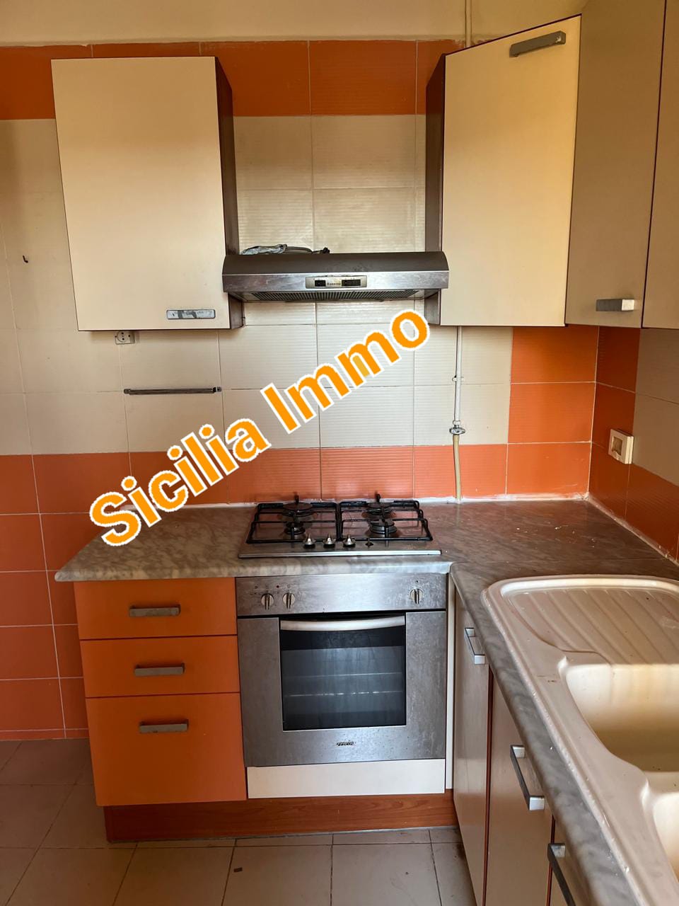 Ariana Ville Centre Commercial Ikram Location Appart. 2 pices Cntre urbain  nord apprt s2