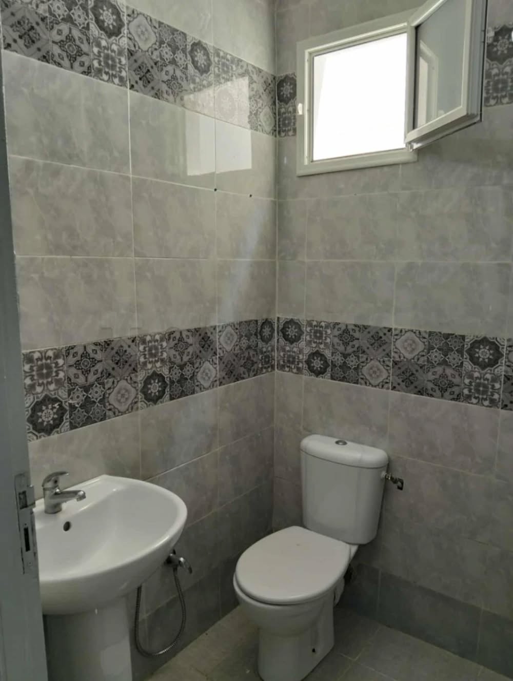 Ariana Ville Ariana Location Appart. 2 pices Rdc manar1