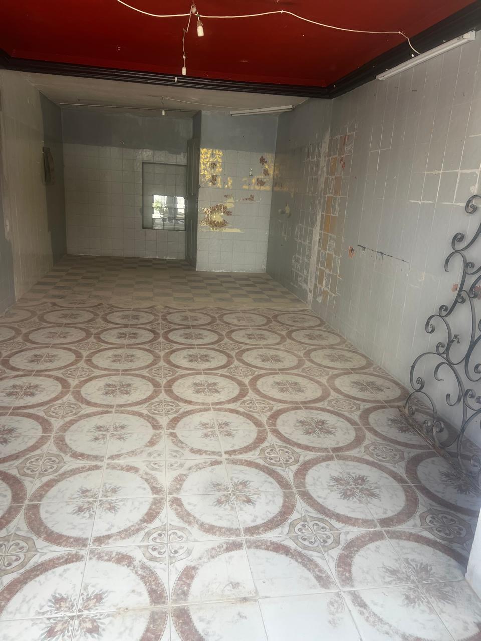 La Soukra Borj Louzir Location Surfaces Local pour usage de bureau ou bien stockage ext