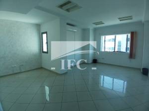 La Marsa Berge Du Lac Location Appart. 1 pice Bureau en 6 espaces 200m  lac 2