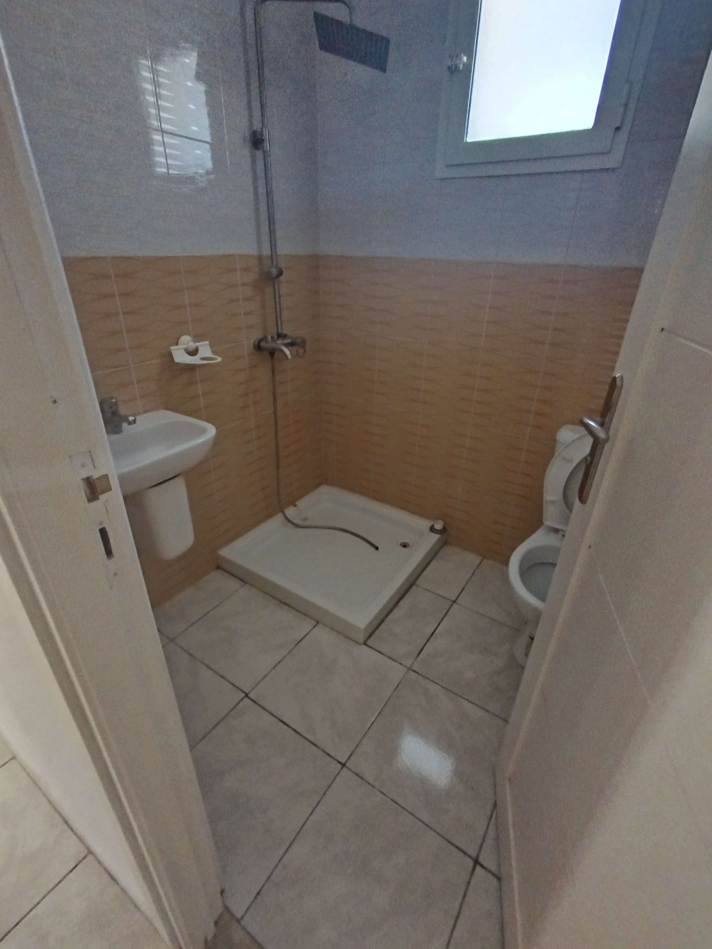 Hammam Chatt Borj Cedria Location Appart. 2 pices Studio non meubl
