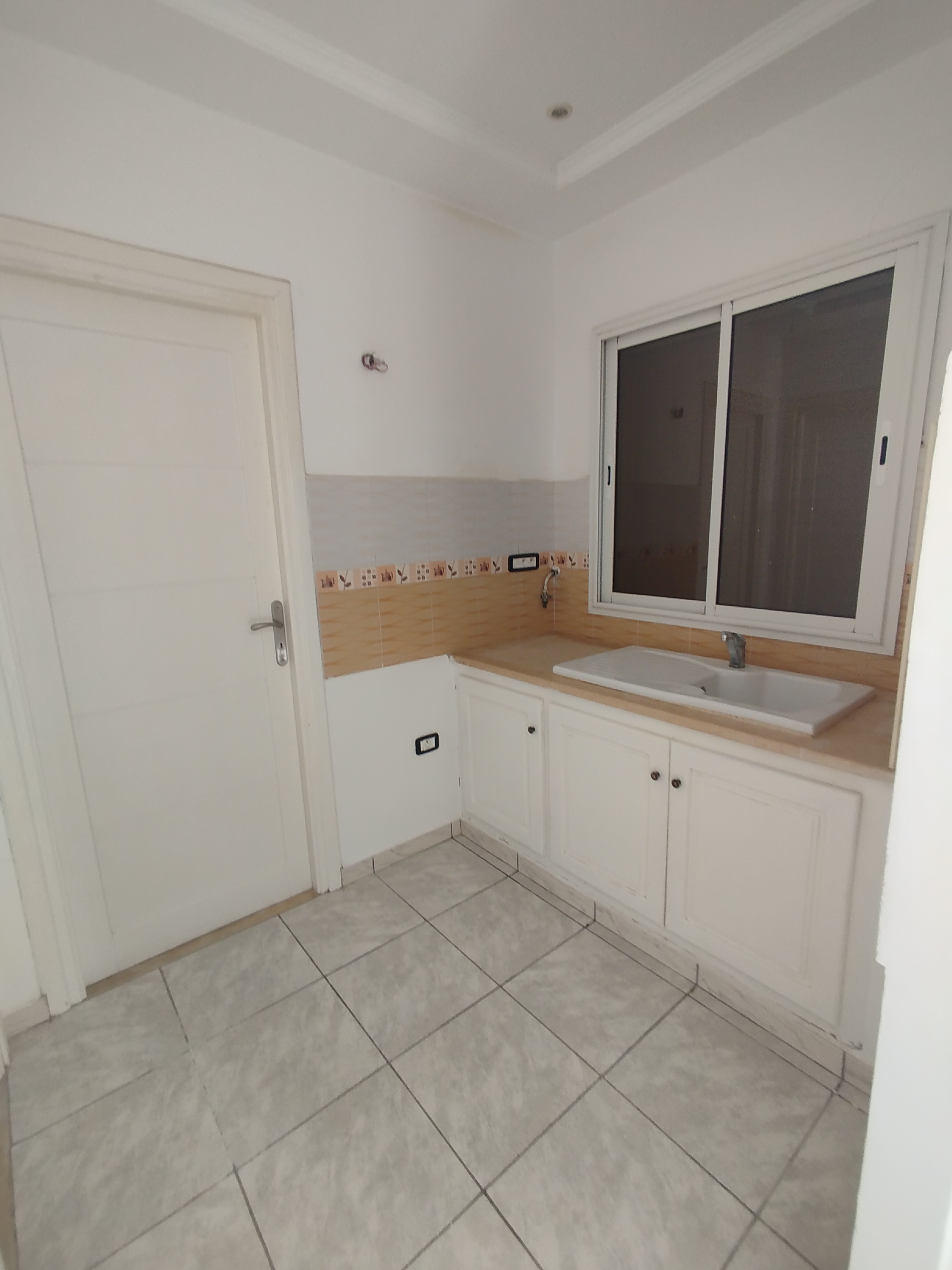 Hammam Chatt Borj Cedria Location Appart. 2 pices Studio non meubl