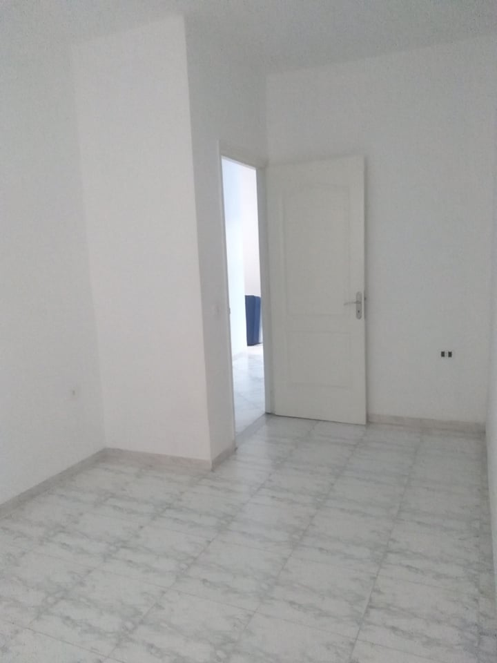 La Soukra Cite Ben Kilani Location Appart. 3 pices Maison 3 pices