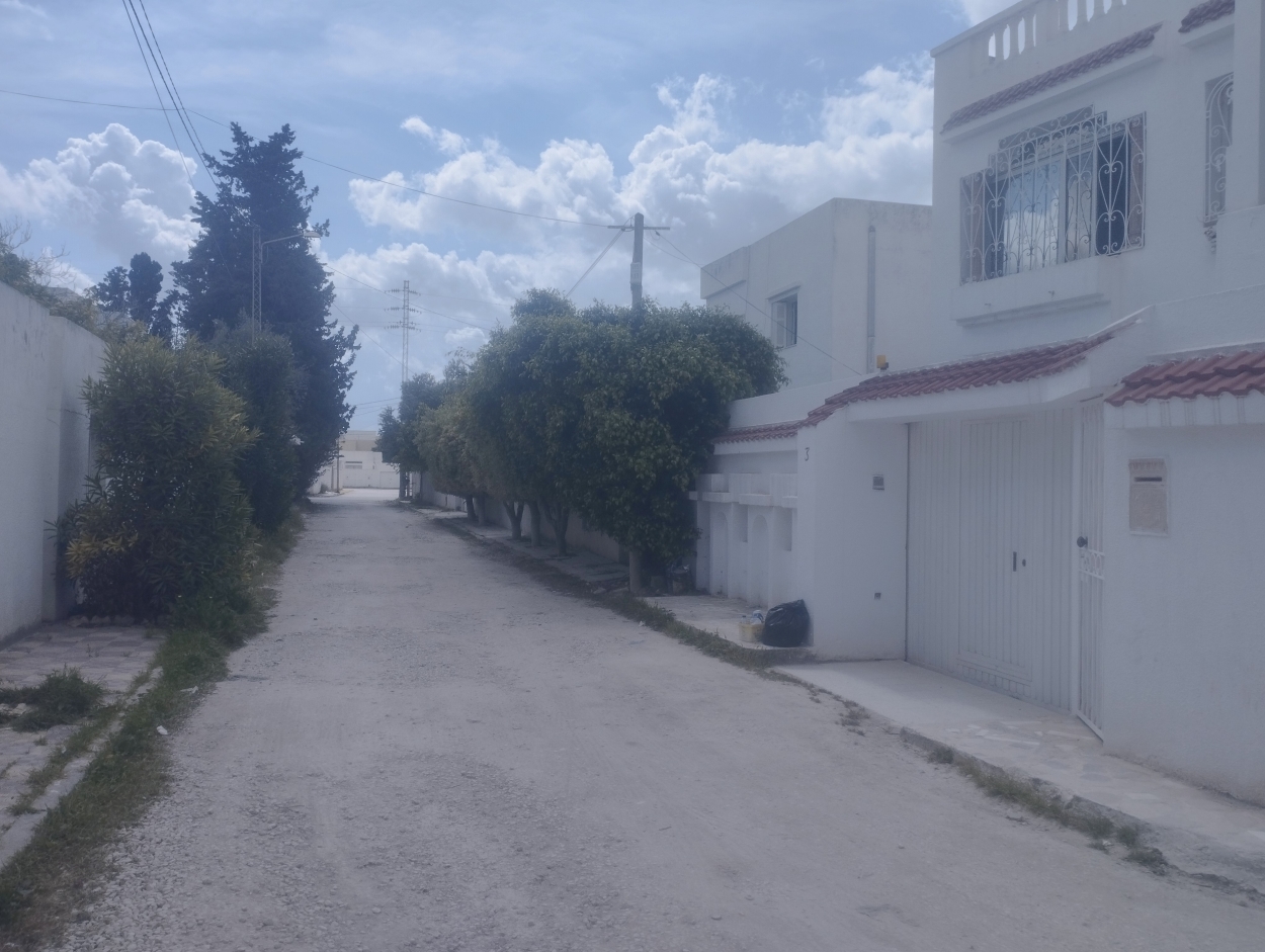 La Soukra Borj Louzir Vente Maisons Villa de haut standing sur deux niveaux