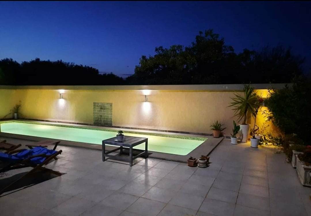 La Soukra Sidi Frej Vente Maisons Villa avec piscine