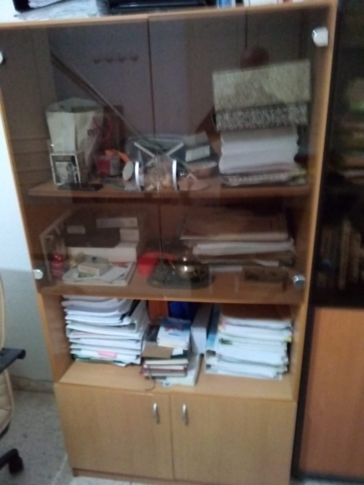 Ariana Ville Riadh Landlous Meubles de bureau Bureaux - Tables Liquidation cabinet mobilier bureau 3 pices