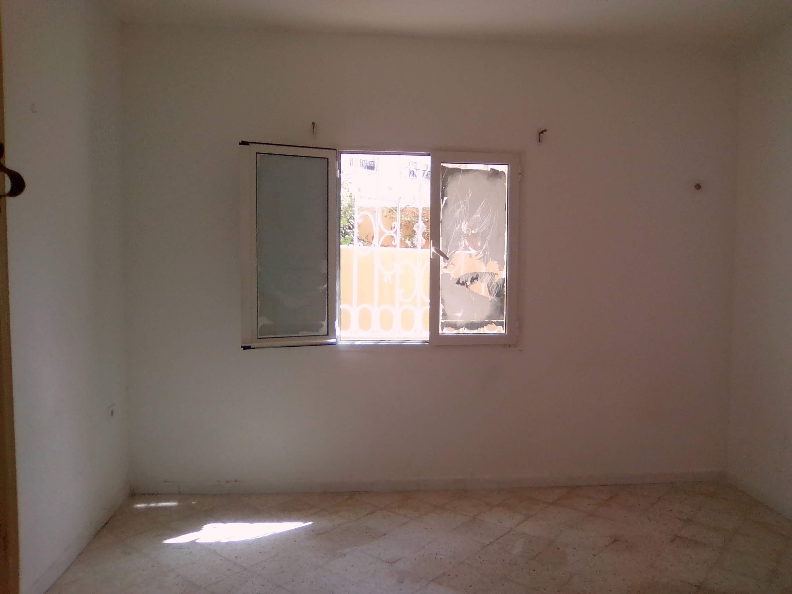 Raoued Cite El Ghazala 1 Location Appart. 2 pices Offre pour rez de chausse