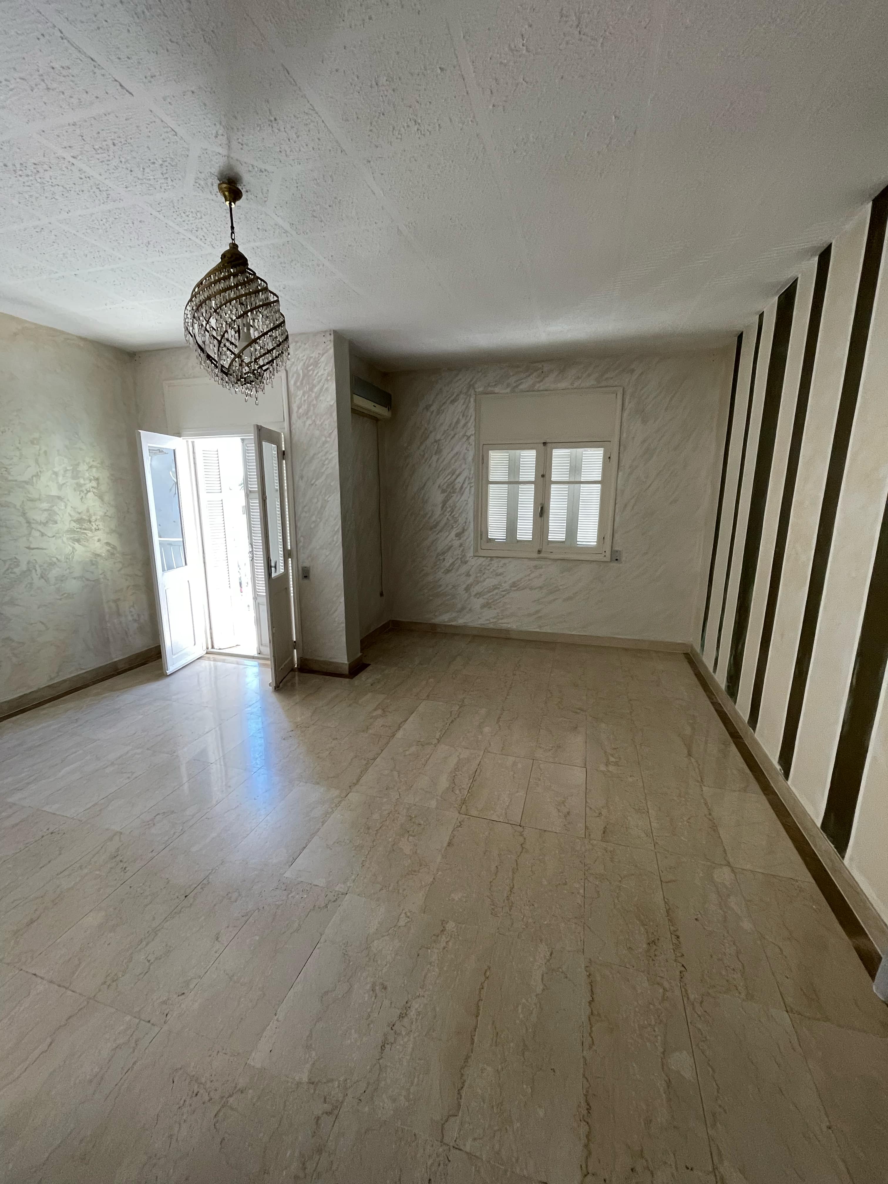 Cite El Khadra Cite Oplympique Vente Appart. 4 pices Appartement 4 pices  cit oly