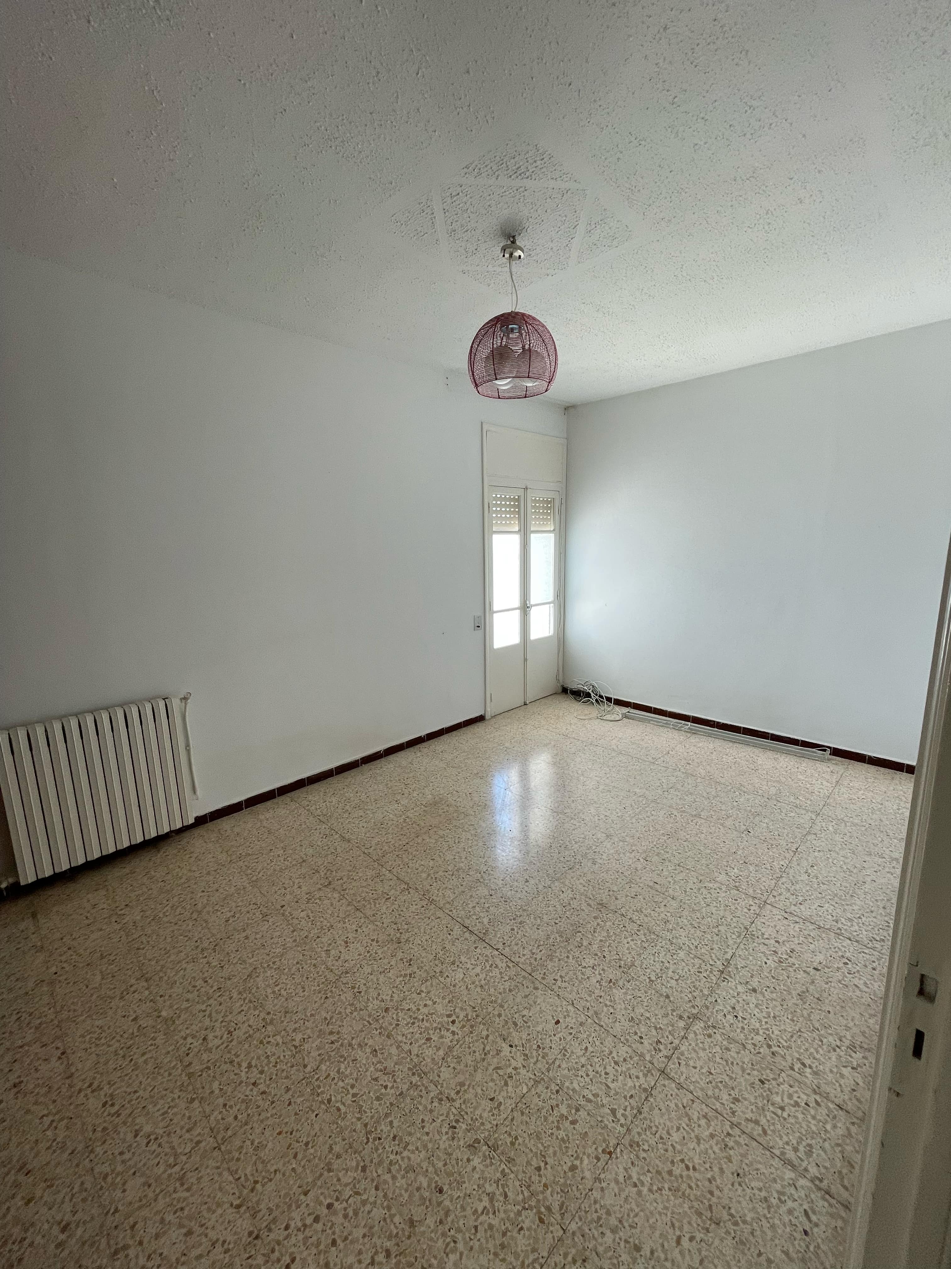Cite El Khadra Cite Oplympique Vente Appart. 4 pices Appartement 4 pices  cit oly