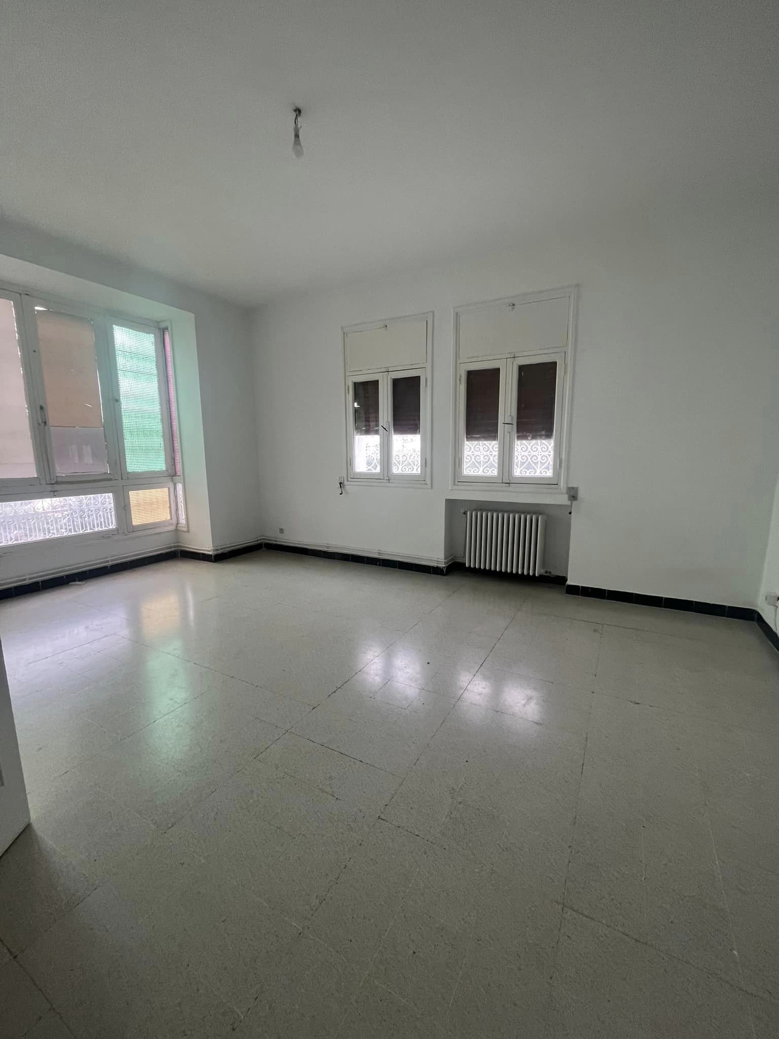 Cite El Khadra Cite Jardins Location Appart. 3 pices tage de villa  alain savary