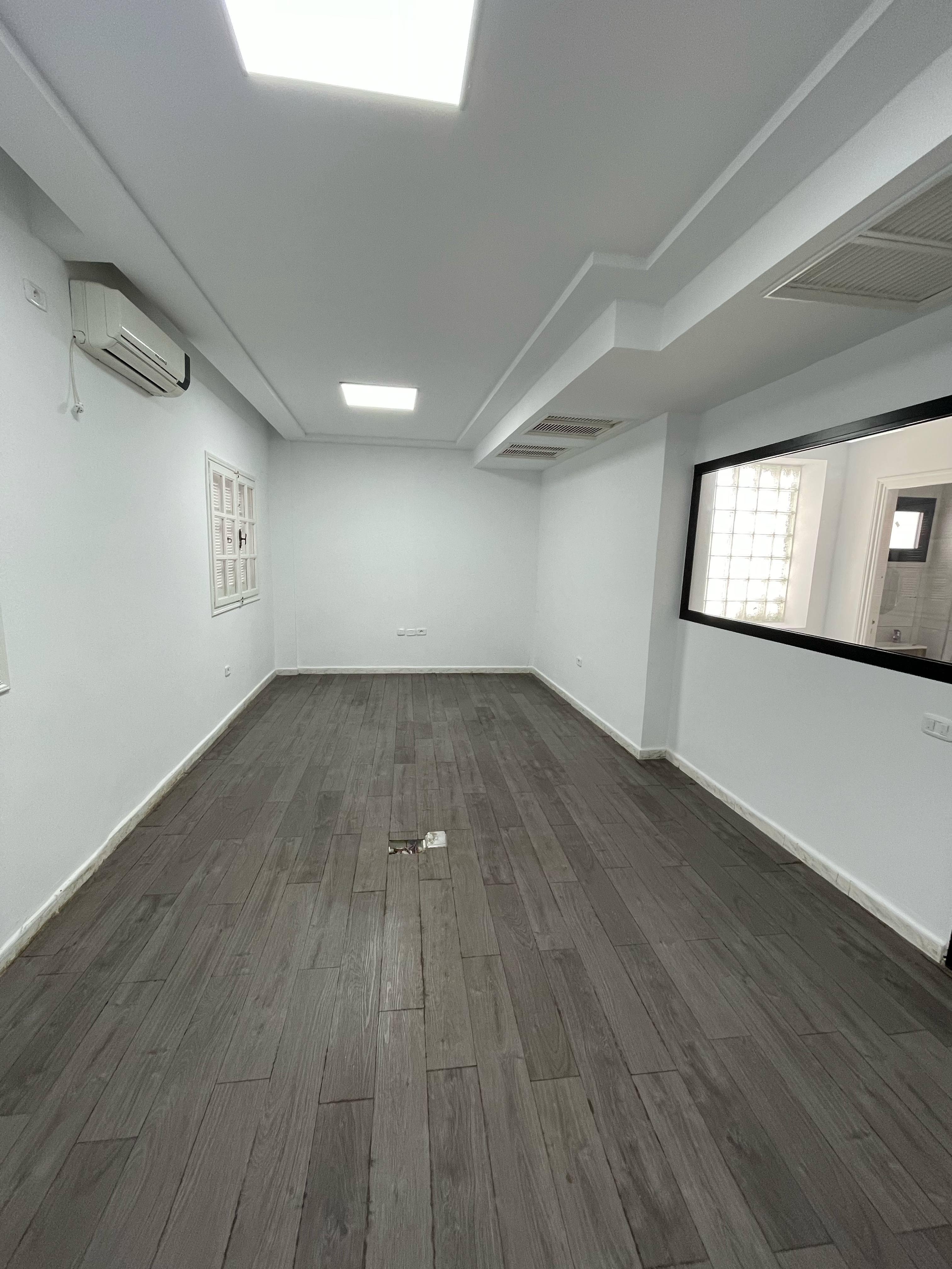 Cite El Khadra Cite Jardins Bureaux & Commerces Bureau Etage bureautique 300m2  alain savary