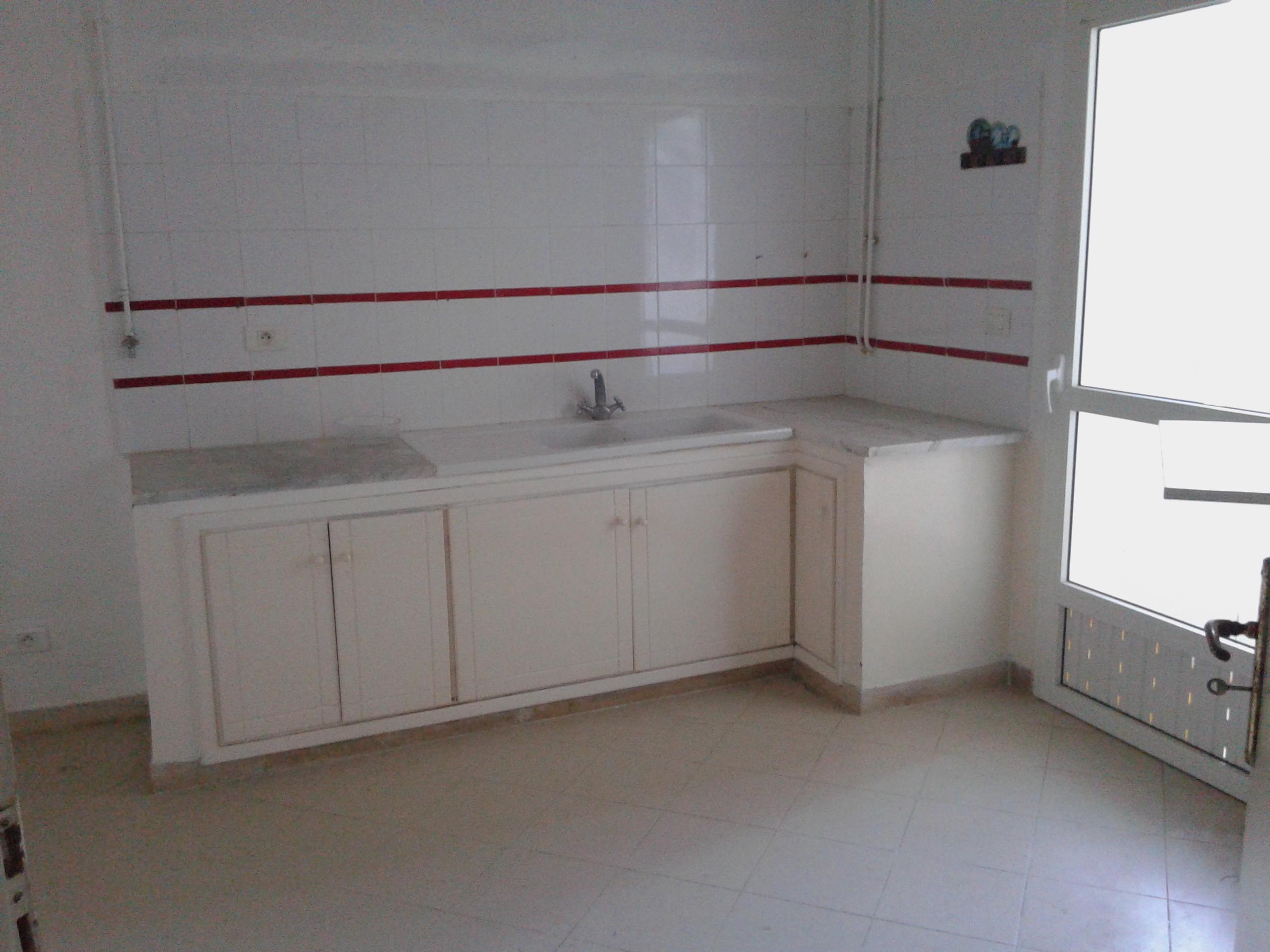 Rades Village Mediterranee Location Appart. 4 pices S et 3   e x c e l l e n t