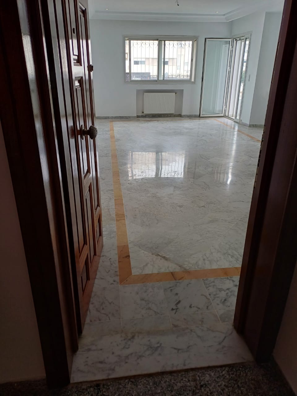 Bou Mhel El Bassatine Bou Mhel Location Appart. 4 pices Trs bel appartement de 4pices