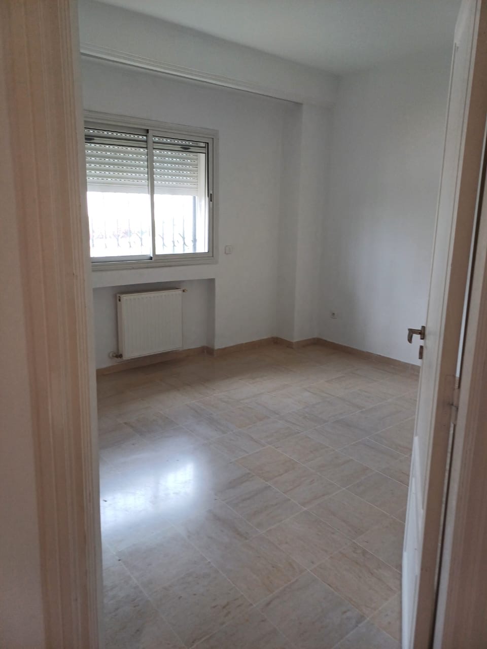 Bou Mhel El Bassatine Bou Mhel Location Appart. 4 pices Trs bel appartement de 4pices