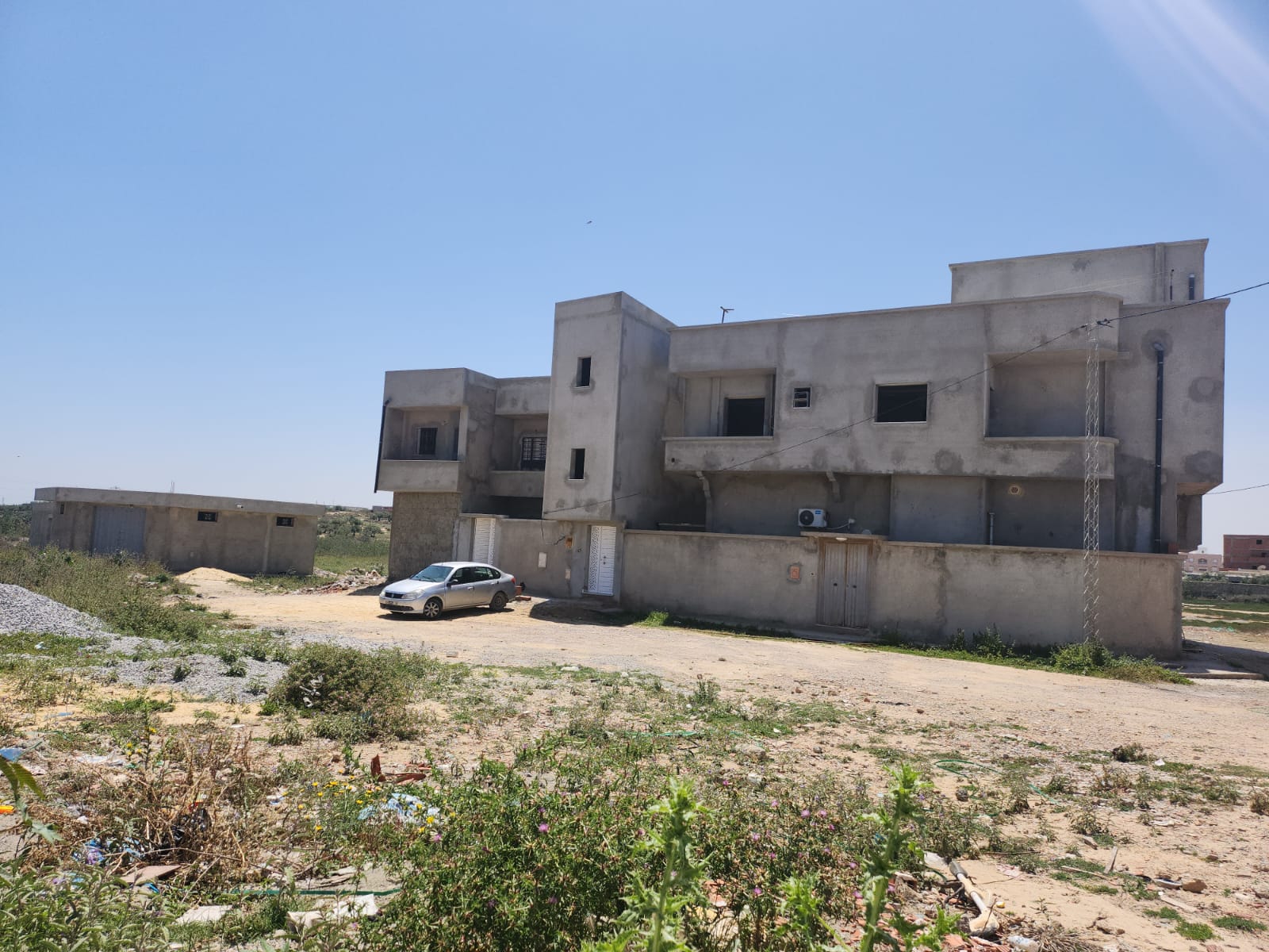 Sousse Riadh Zaouiet Sousse Terrain Terrain nu Besoin argent lot de terrain a zaouiet ss
