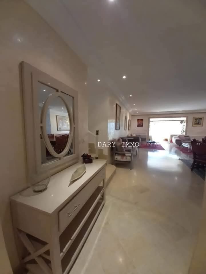 Ariana Ville El Menzah 7 Vente Duplex Un duplex  el menzah 7 bis