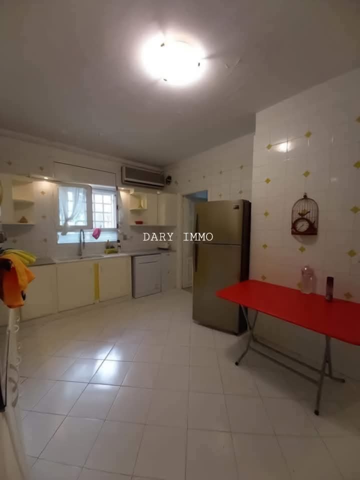 Ariana Ville El Menzah 7 Vente Duplex Un duplex  el menzah 7 bis