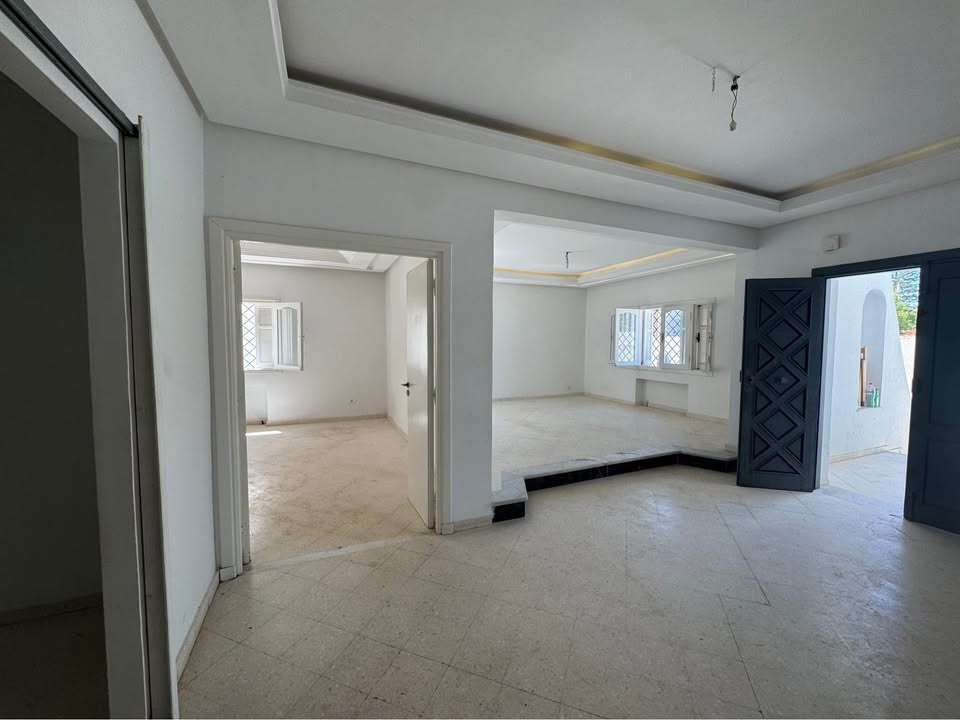 La Soukra Borj Louzir Location Maisons Borj louzir joli rdc villa haut stg