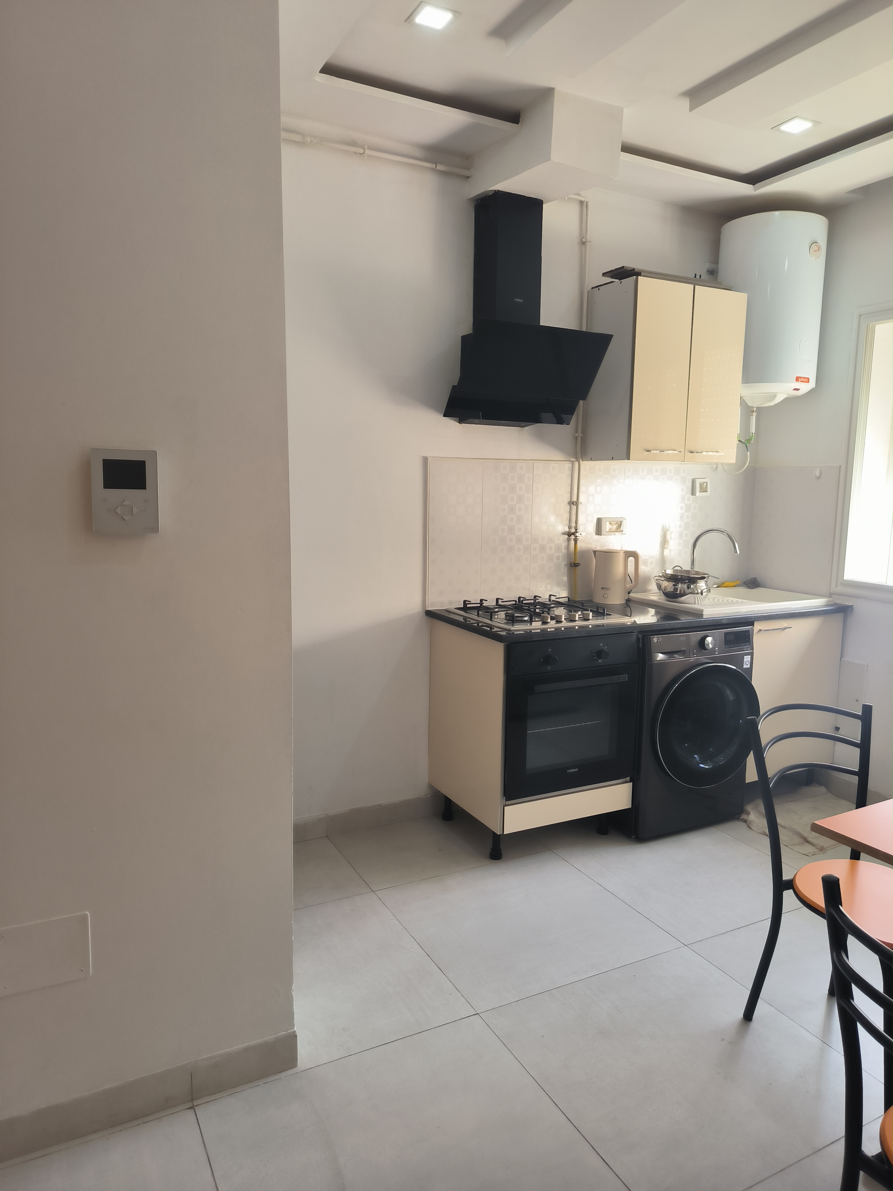 El Menzah Cite El Mahrajene Location Appart. 1 pice Appartement